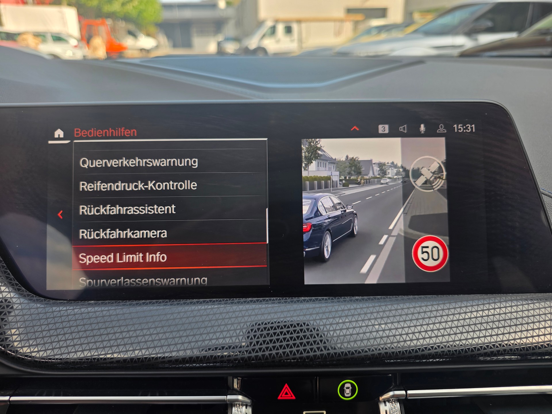 BMW 118d Steptronic M Sport / VOLLAUSSTATTUNG -PANORMA -KOMFORT PAKET -ASSISTENZ PAKET -ADAPTIVE LED -M SPORTBREMSEN-image-25
