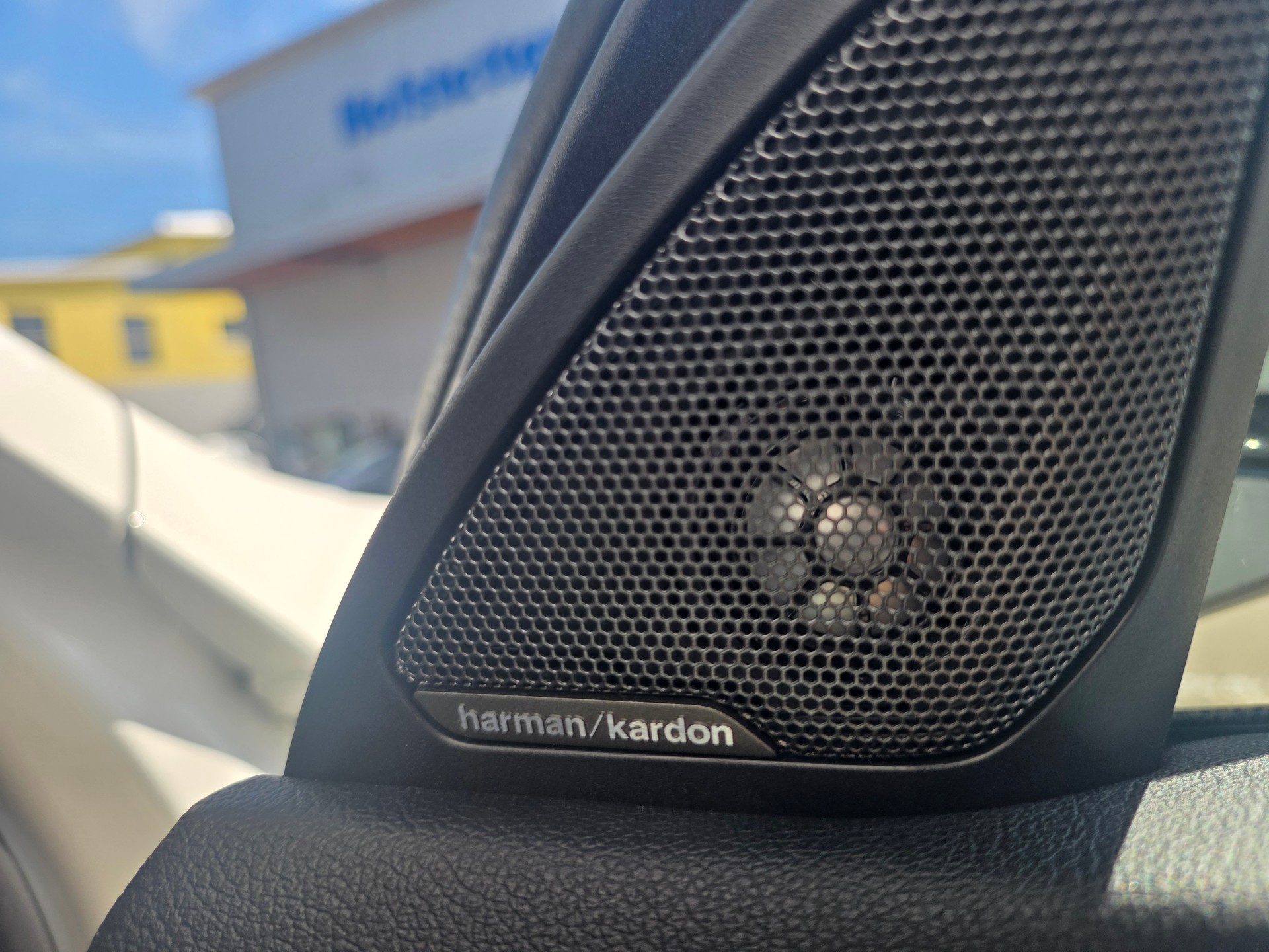 BMW 118d Steptronic M Sport / VOLLAUSSTATTUNG -PANORMA -KOMFORT PAKET -ASSISTENZ PAKET -ADAPTIVE LED -M SPORTBREMSEN-image-10