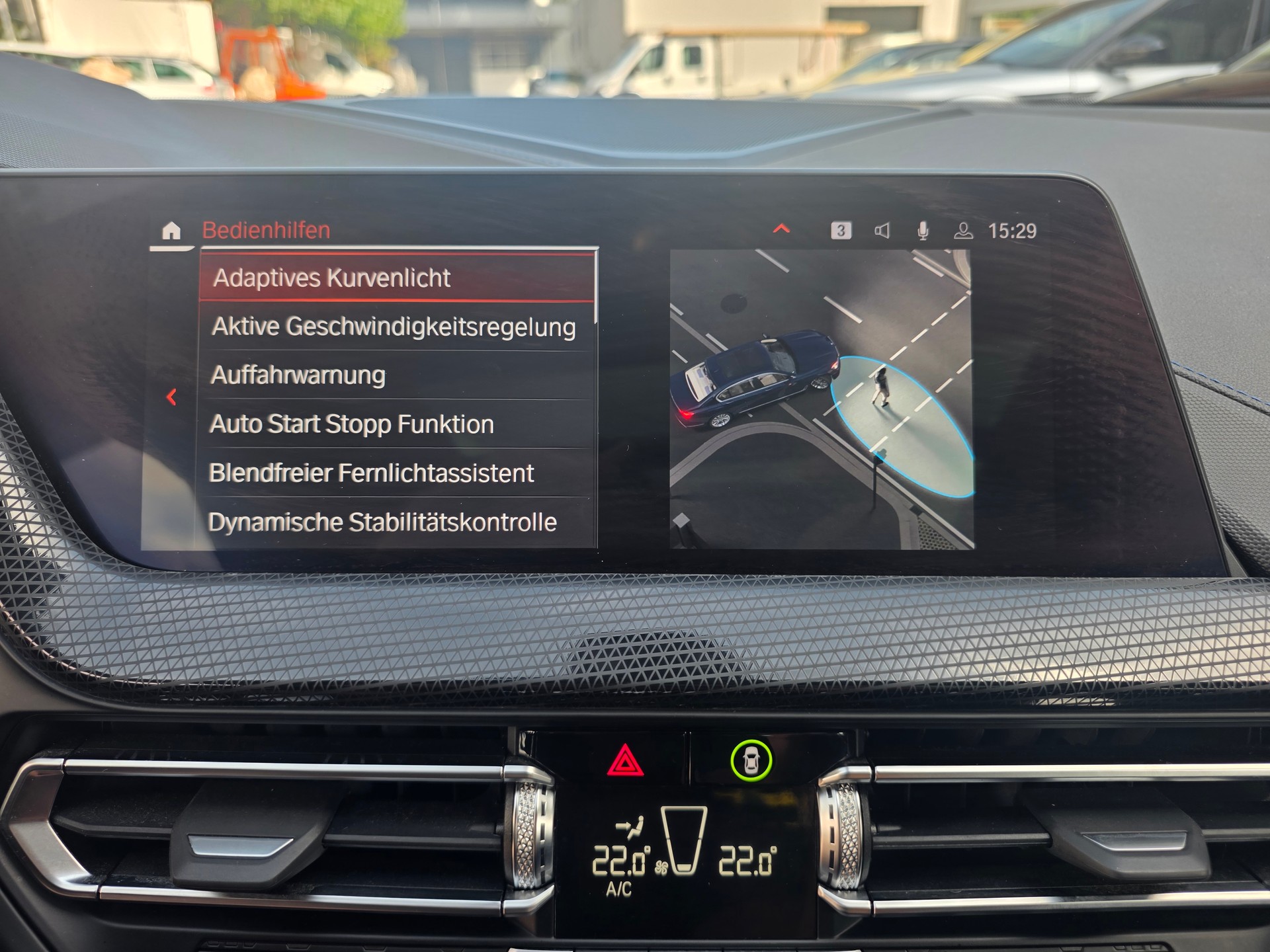 BMW 118d Steptronic M Sport / VOLLAUSSTATTUNG -PANORMA -KOMFORT PAKET -ASSISTENZ PAKET -ADAPTIVE LED -M SPORTBREMSEN-image-13