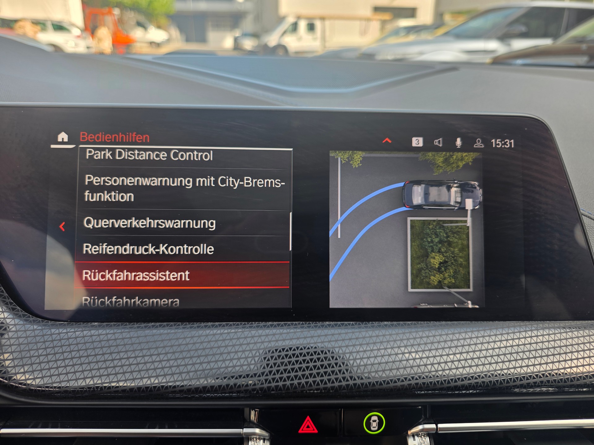 BMW 118d Steptronic M Sport / VOLLAUSSTATTUNG -PANORMA -KOMFORT PAKET -ASSISTENZ PAKET -ADAPTIVE LED -M SPORTBREMSEN-image-22