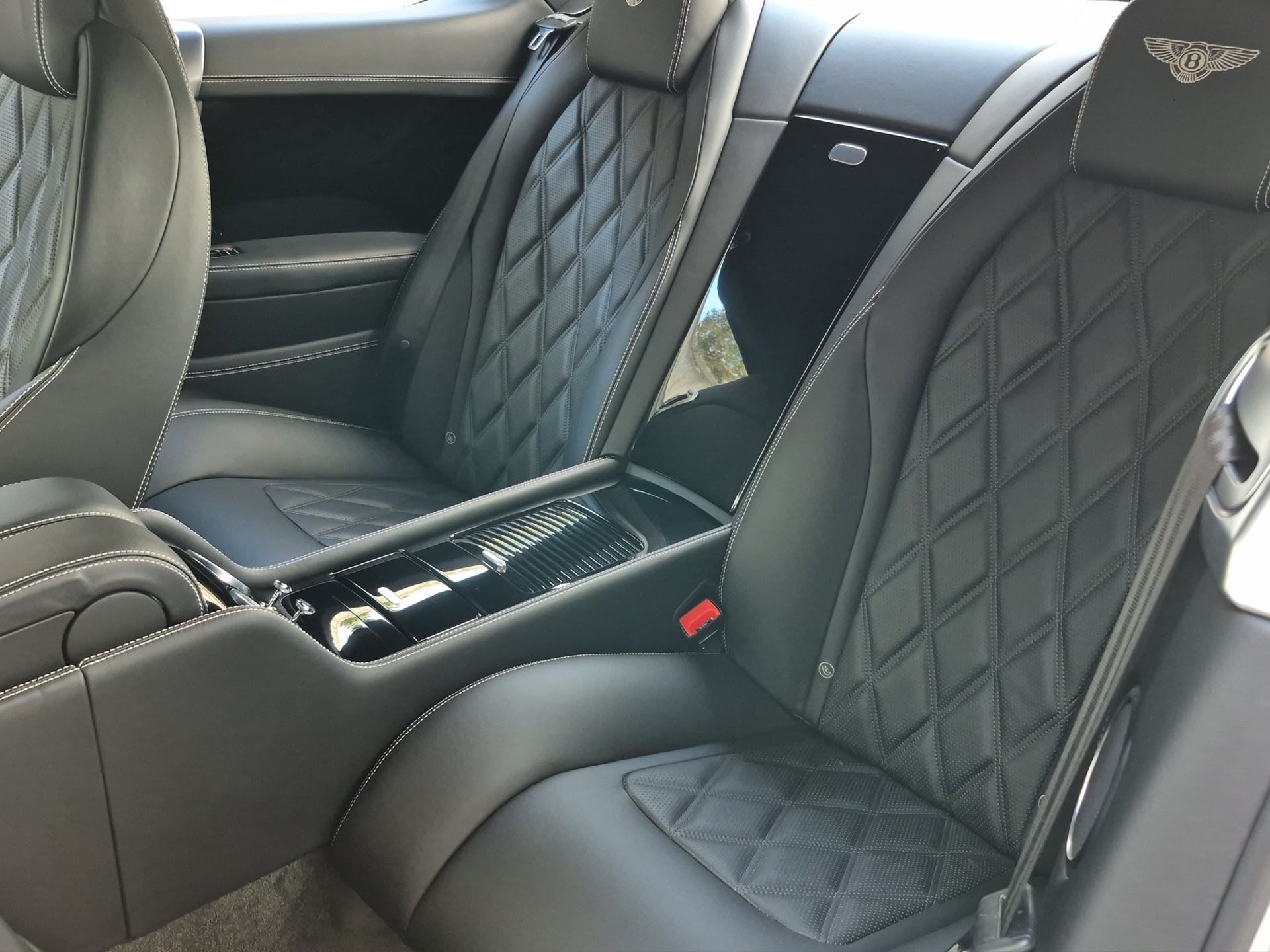 BENTLEY Continental GT 6.0 W12 *Carplay, mit BIU*-image-10