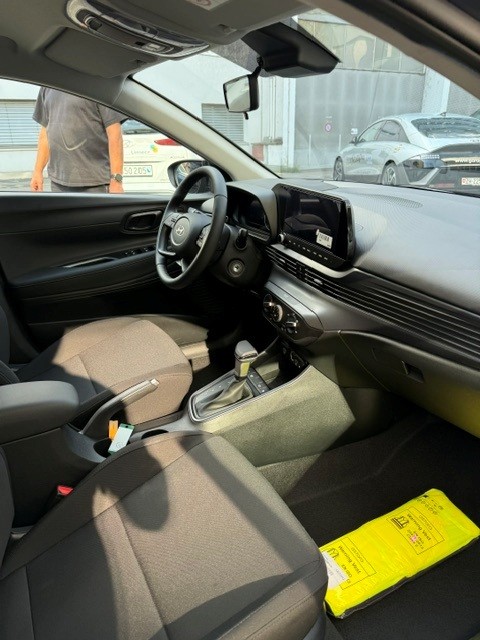 HYUNDAI i20 1.0 T-GDi Amplia Go-image-11