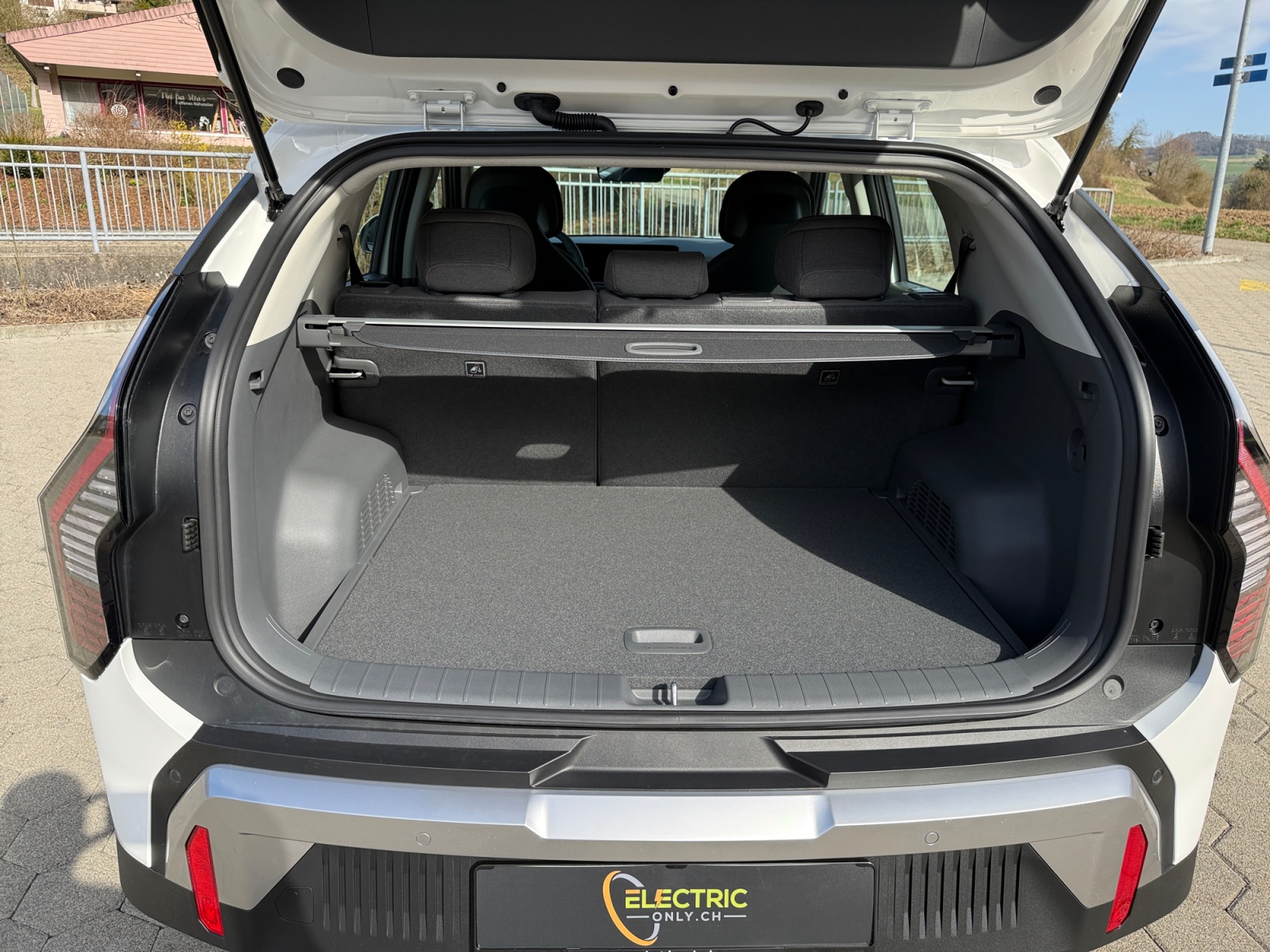KIA EV3 58,3 kWh Air-image-18