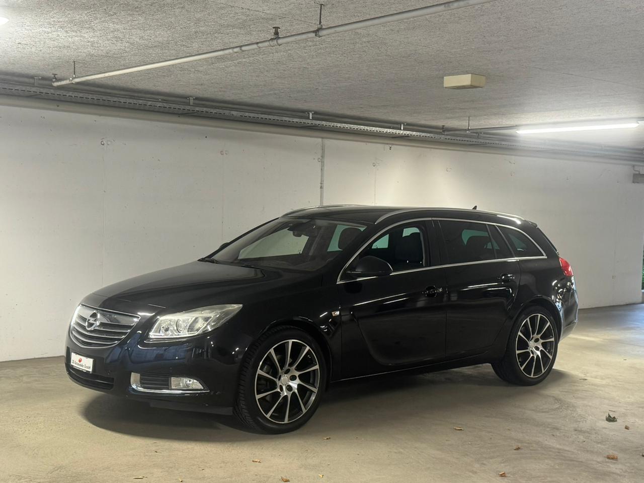 OPEL Insignia Sports Tourer 2.0 Turbo Sport 4WD-image-0