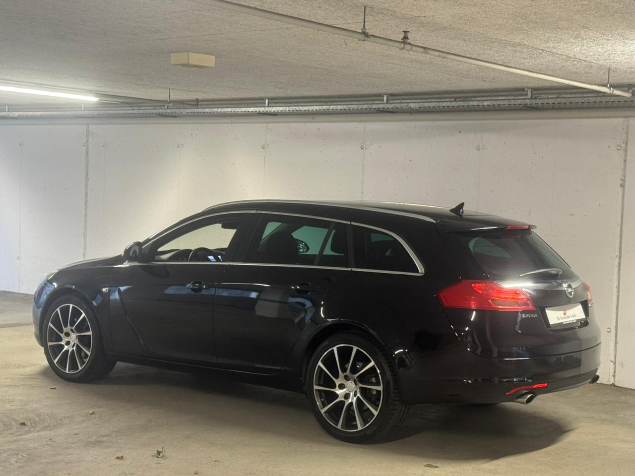 OPEL Insignia Sports Tourer 2.0 Turbo Sport 4WD-image-4