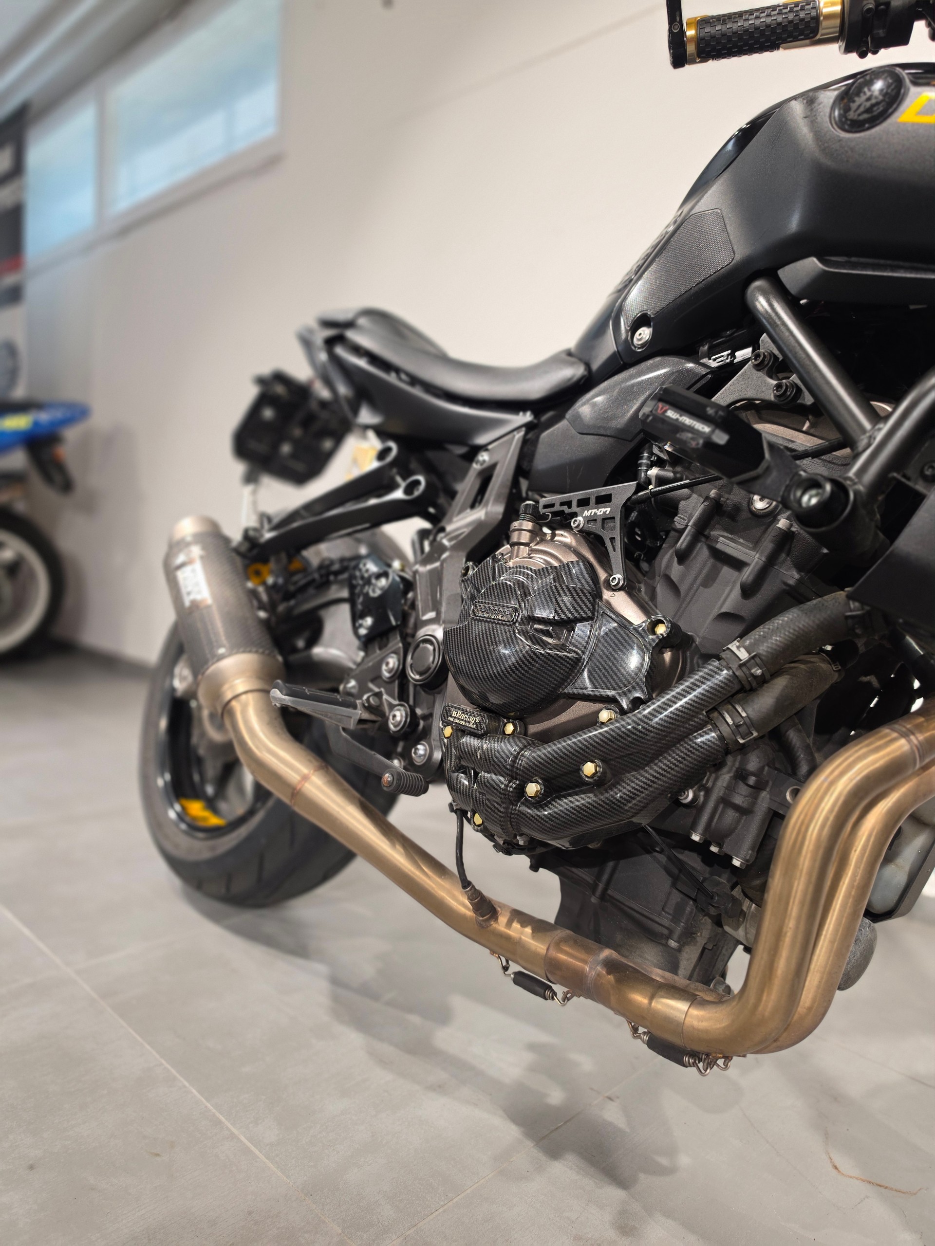 YAMAHA MT-07 ABS (35kW)-showroom-element-2
