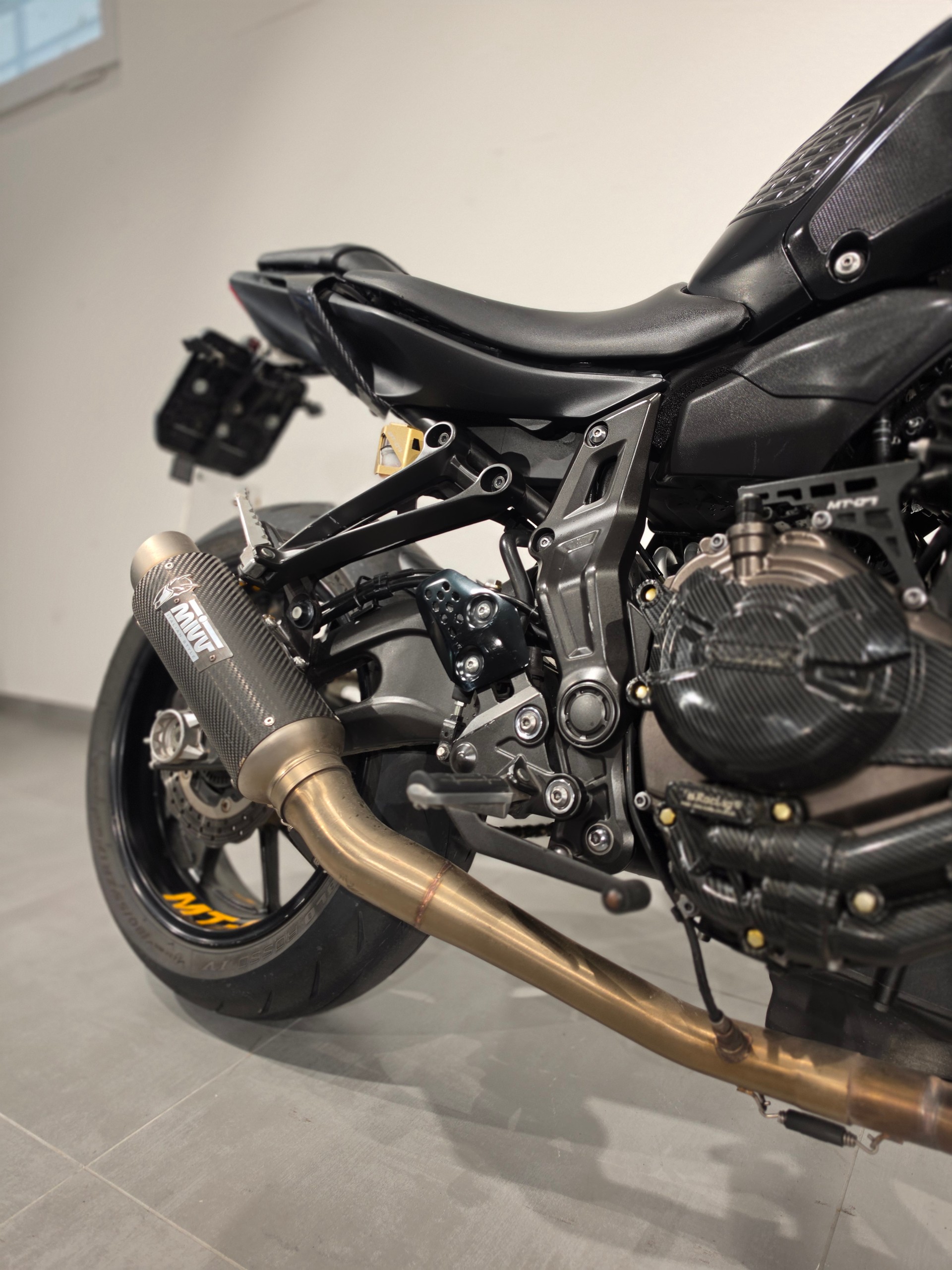 YAMAHA MT-07 ABS (35kW)-showroom-element-3
