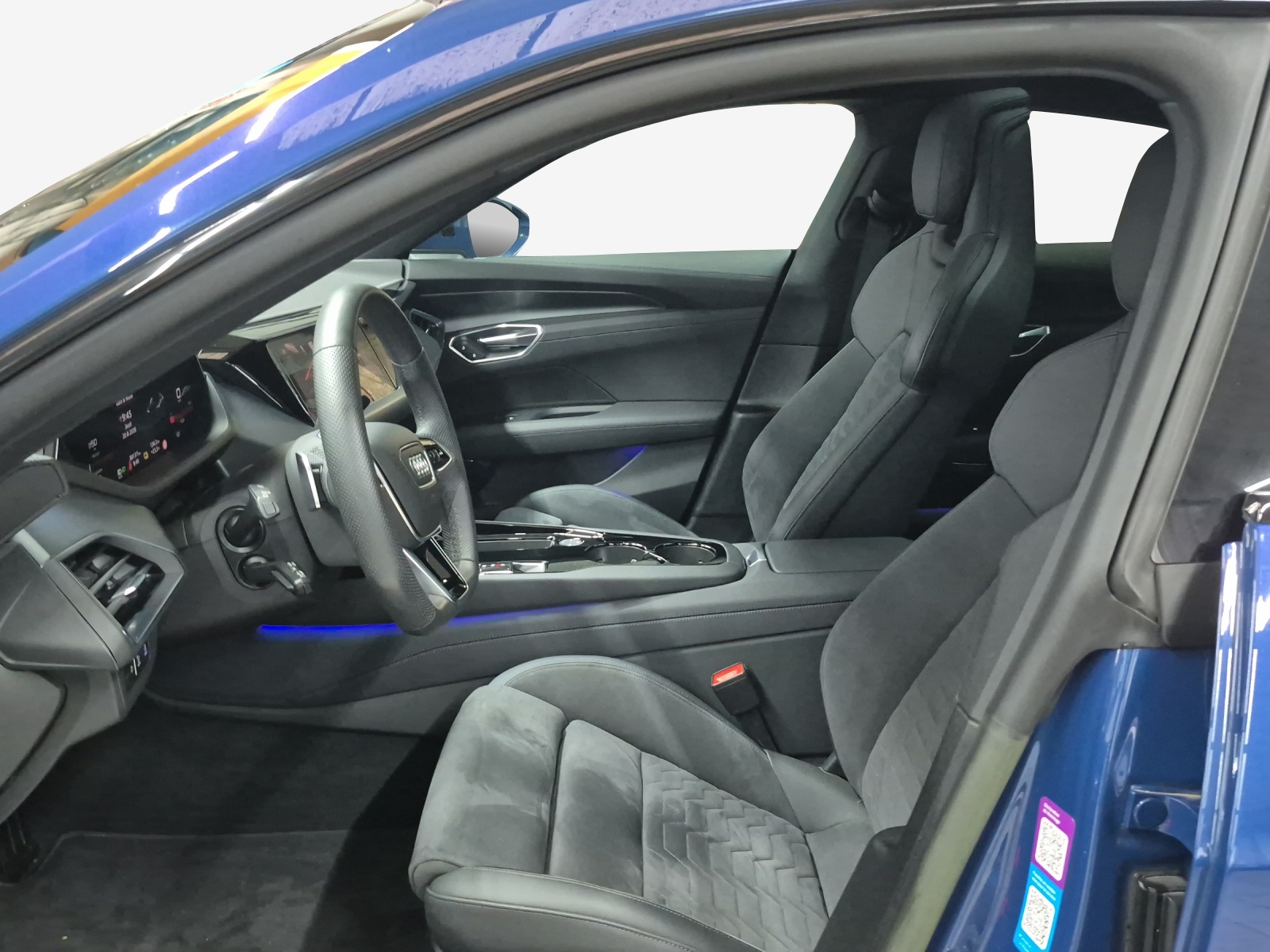 AUDI e-tron GT quattro-image-8