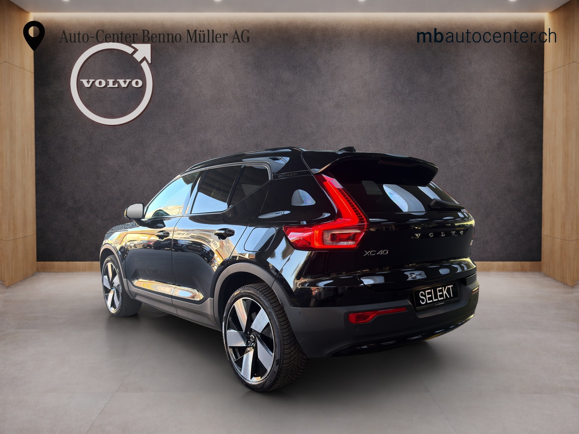VOLVO XC40 E80 Twin Ultimate AWD-image-2