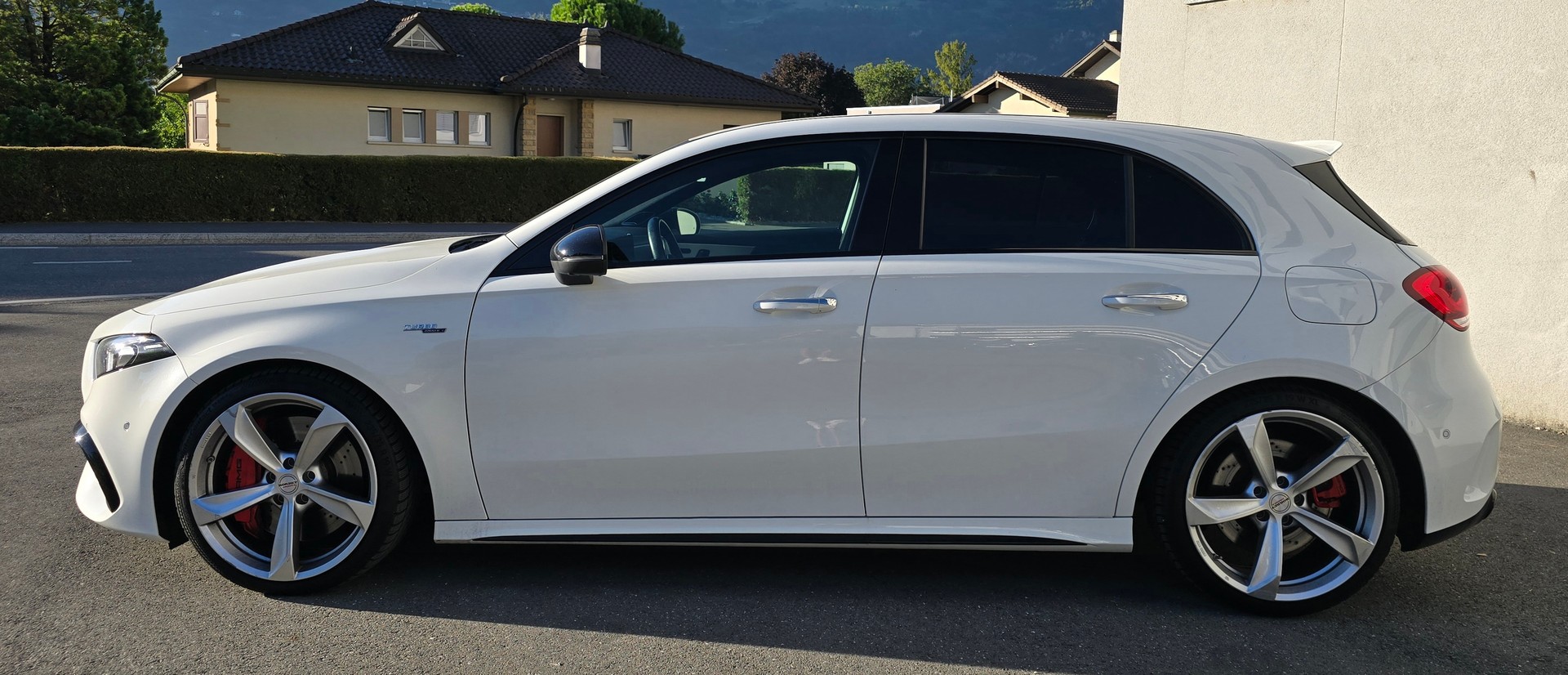 MERCEDES-BENZ A 45 S AMG 4Matic+ Speedshift-image-3