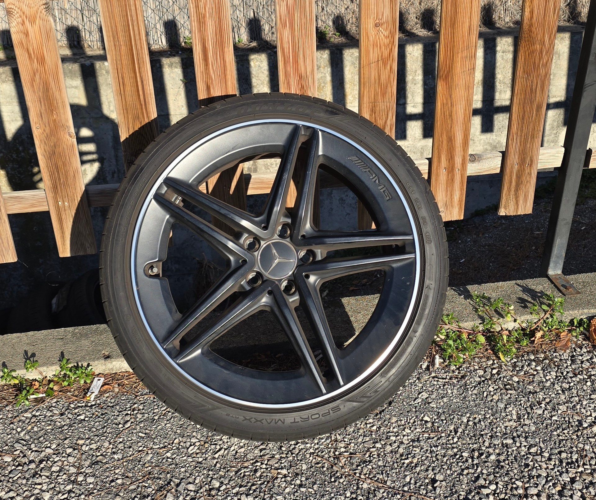 MERCEDES-BENZ A 45 S AMG 4Matic+ Speedshift-image-15