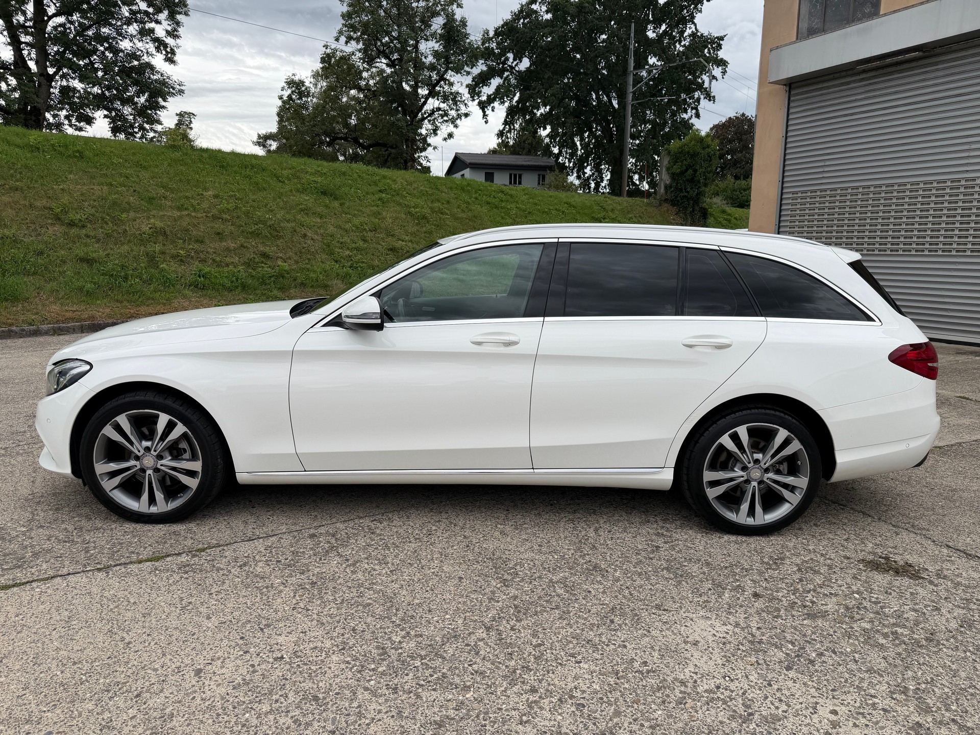 MERCEDES-BENZ C 220 d Swiss Star Avantgarde 4Matic 9G-Tronic-image-1