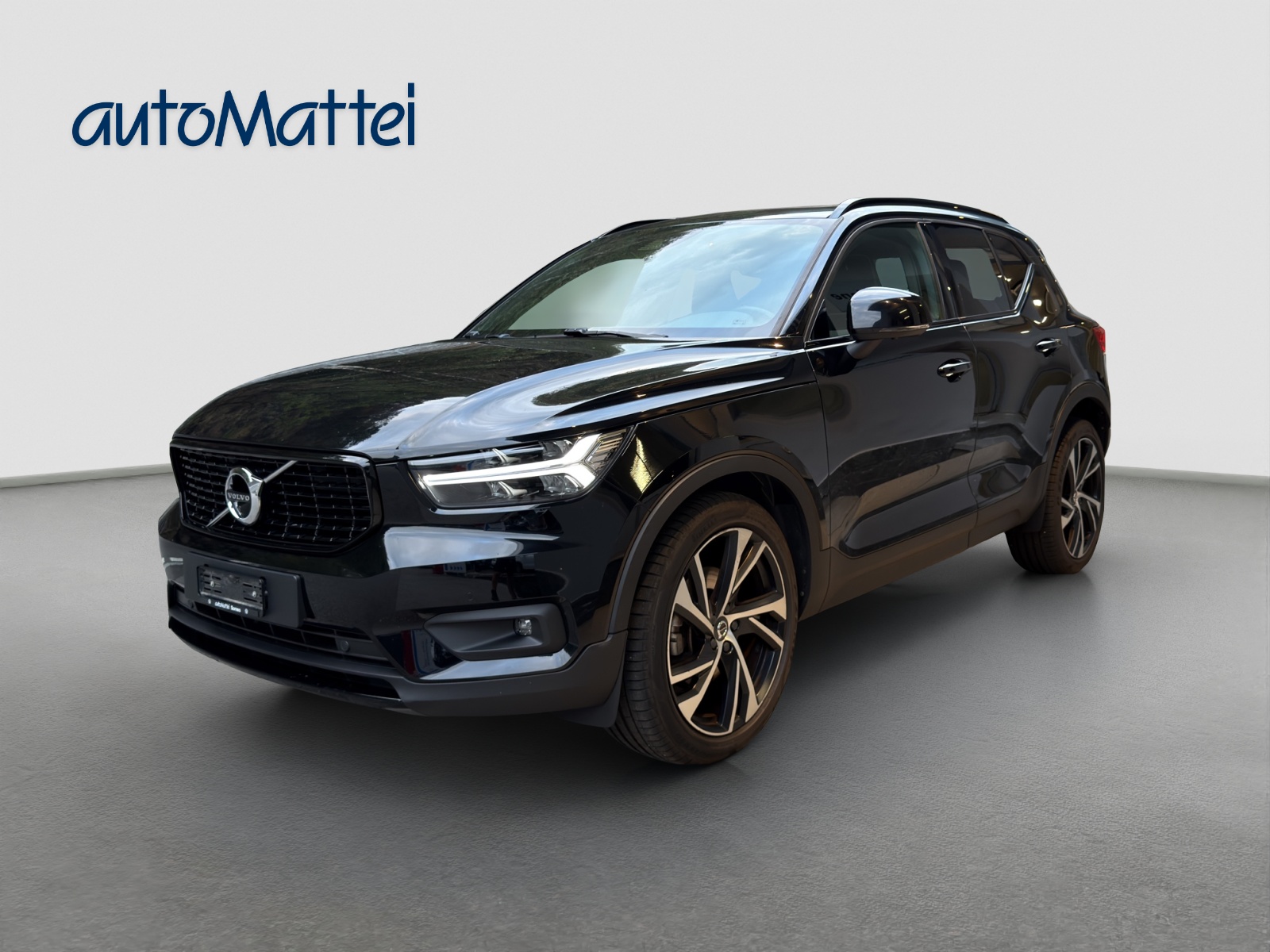 VOLVO XC40 B4 Benzin Mild Hybrid AWD R-Design Geartronic-image-1