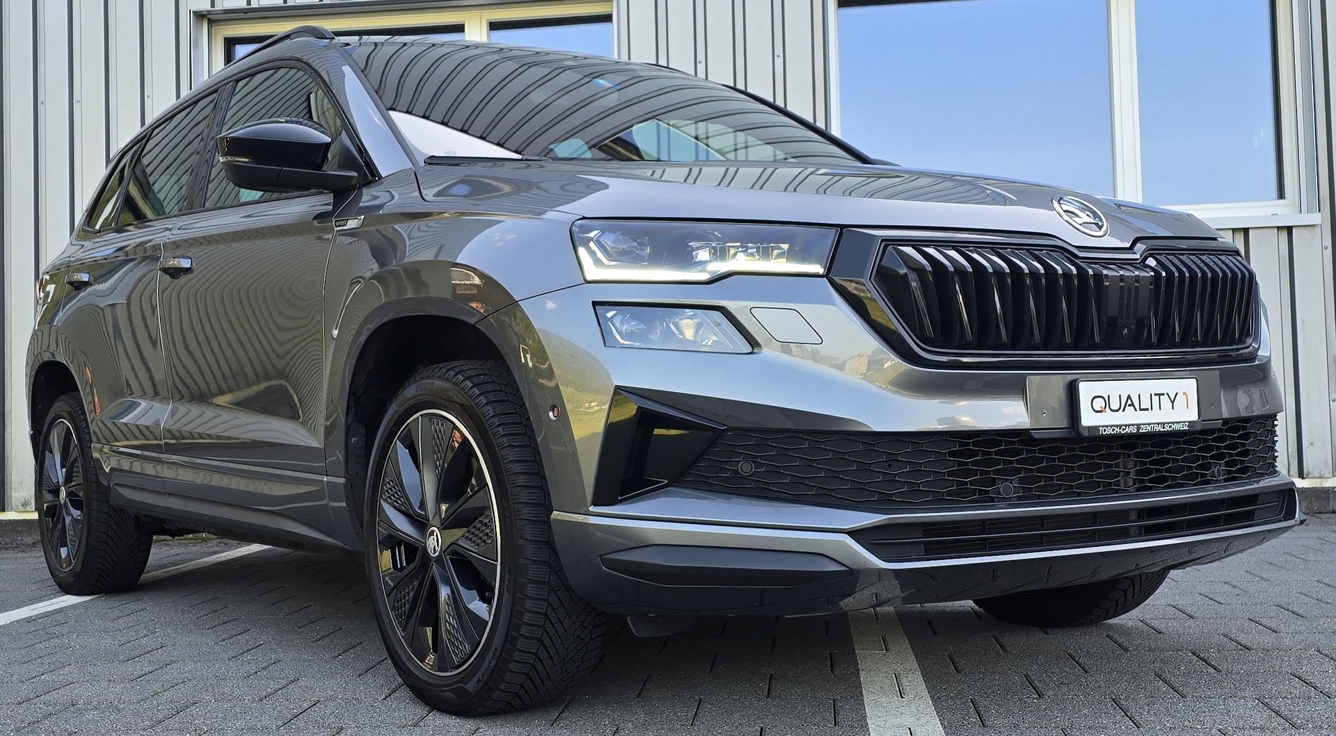 SKODA Karoq 1.5 TSI SportLine DSG-image-0