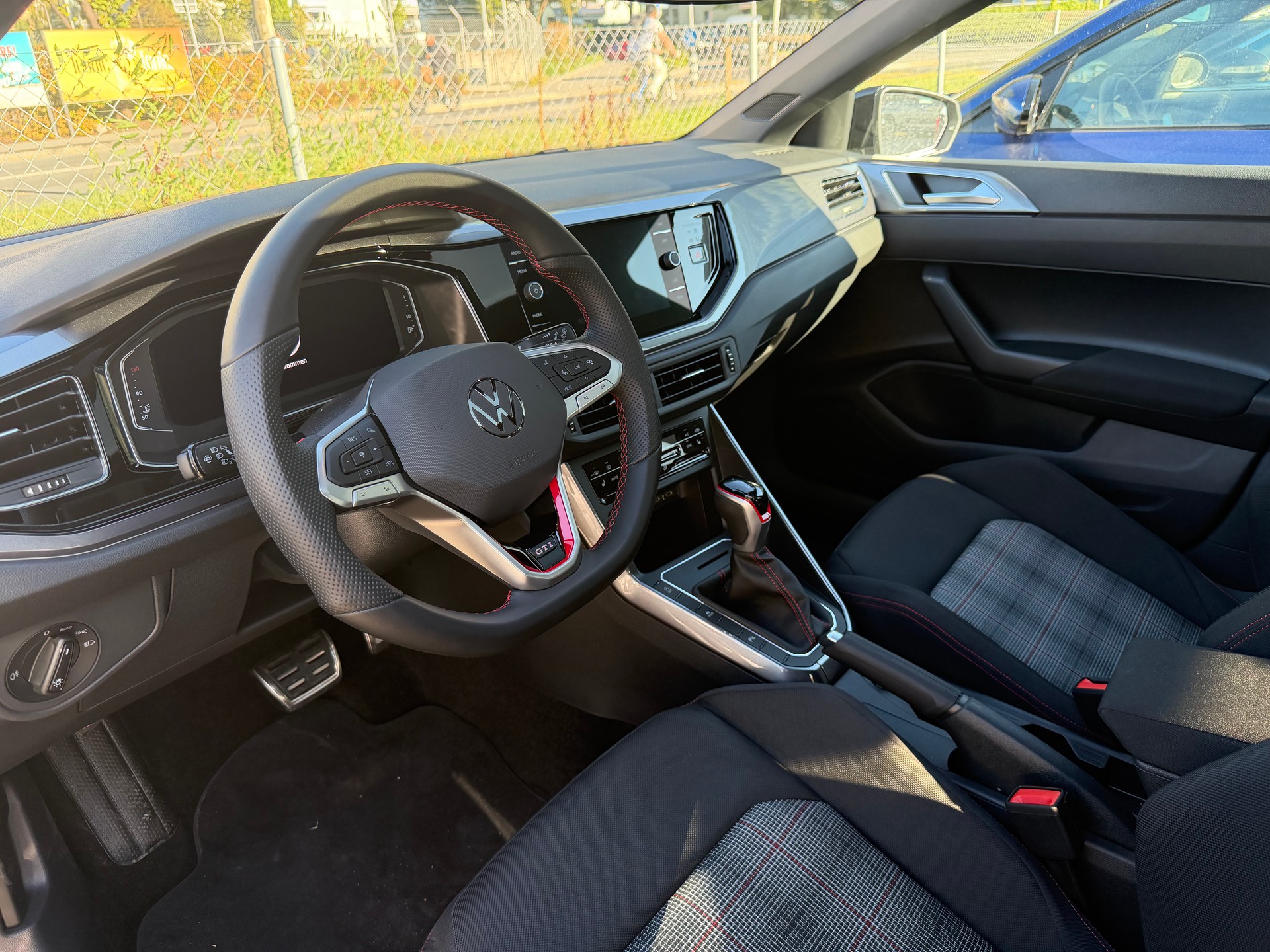 VW Polo 2.0 TSI GTI DSG-image-11