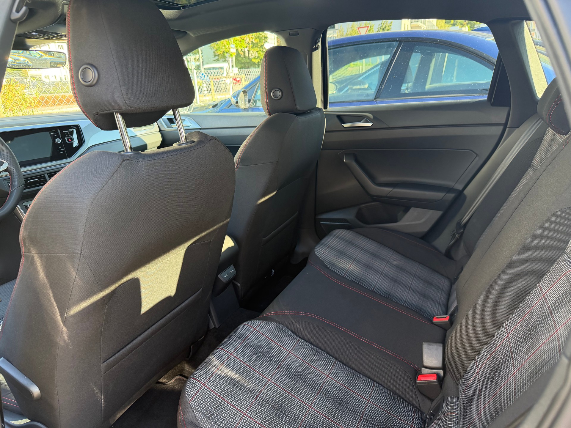 VW Polo 2.0 TSI GTI DSG-image-13