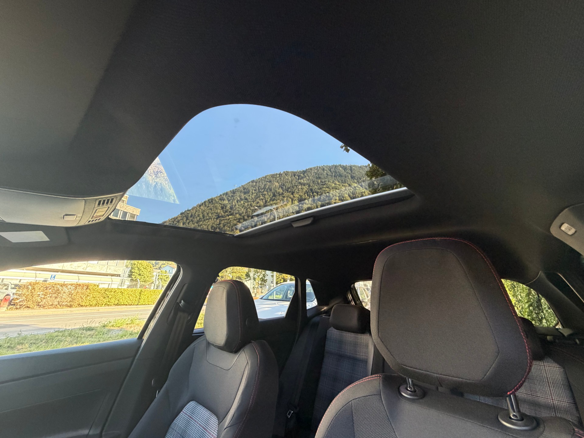 VW Polo 2.0 TSI GTI DSG-image-9