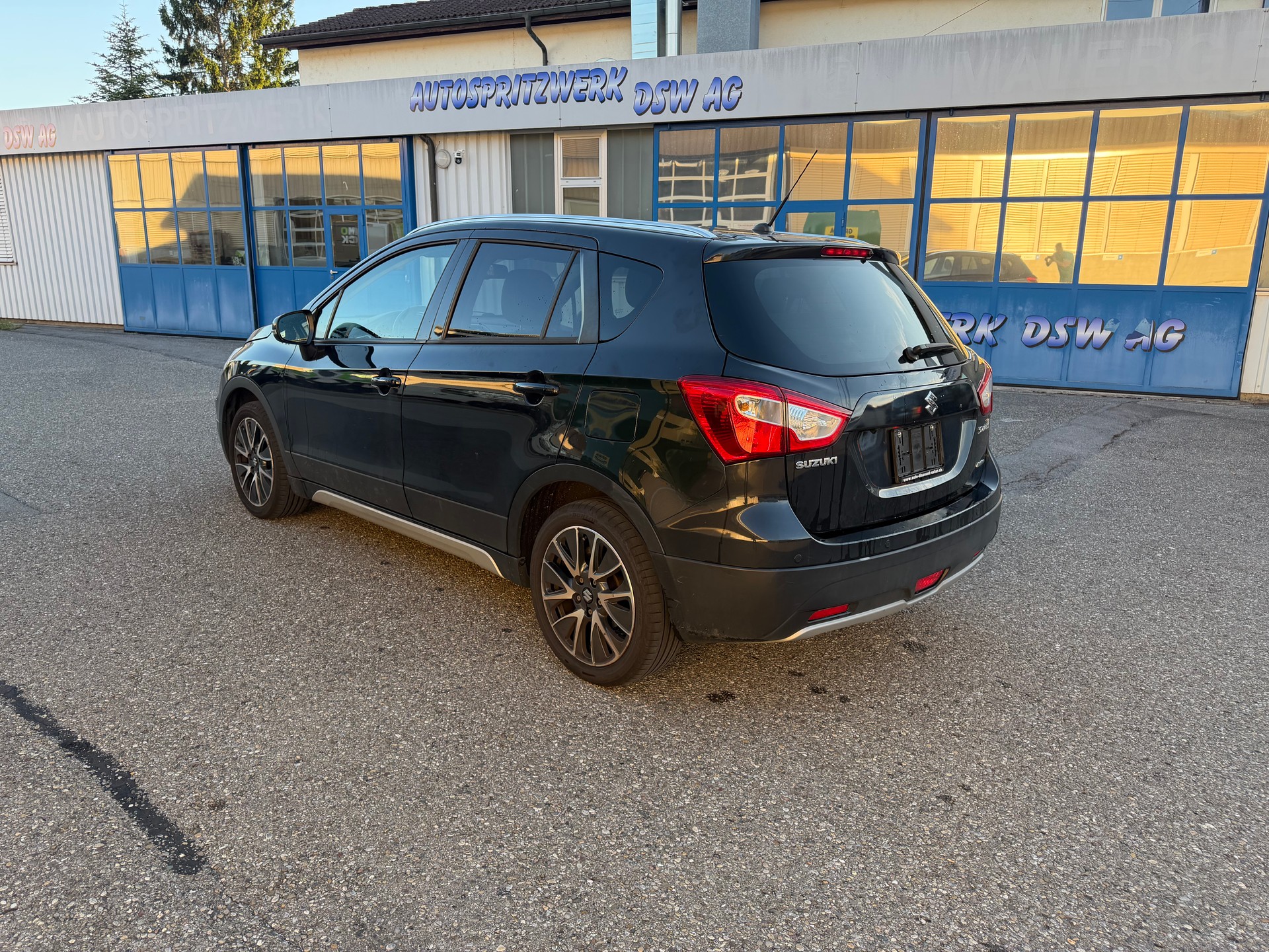 SUZUKI SX4 S-Cross 1.6 16V Compact Top 4WD CVT7-image-2