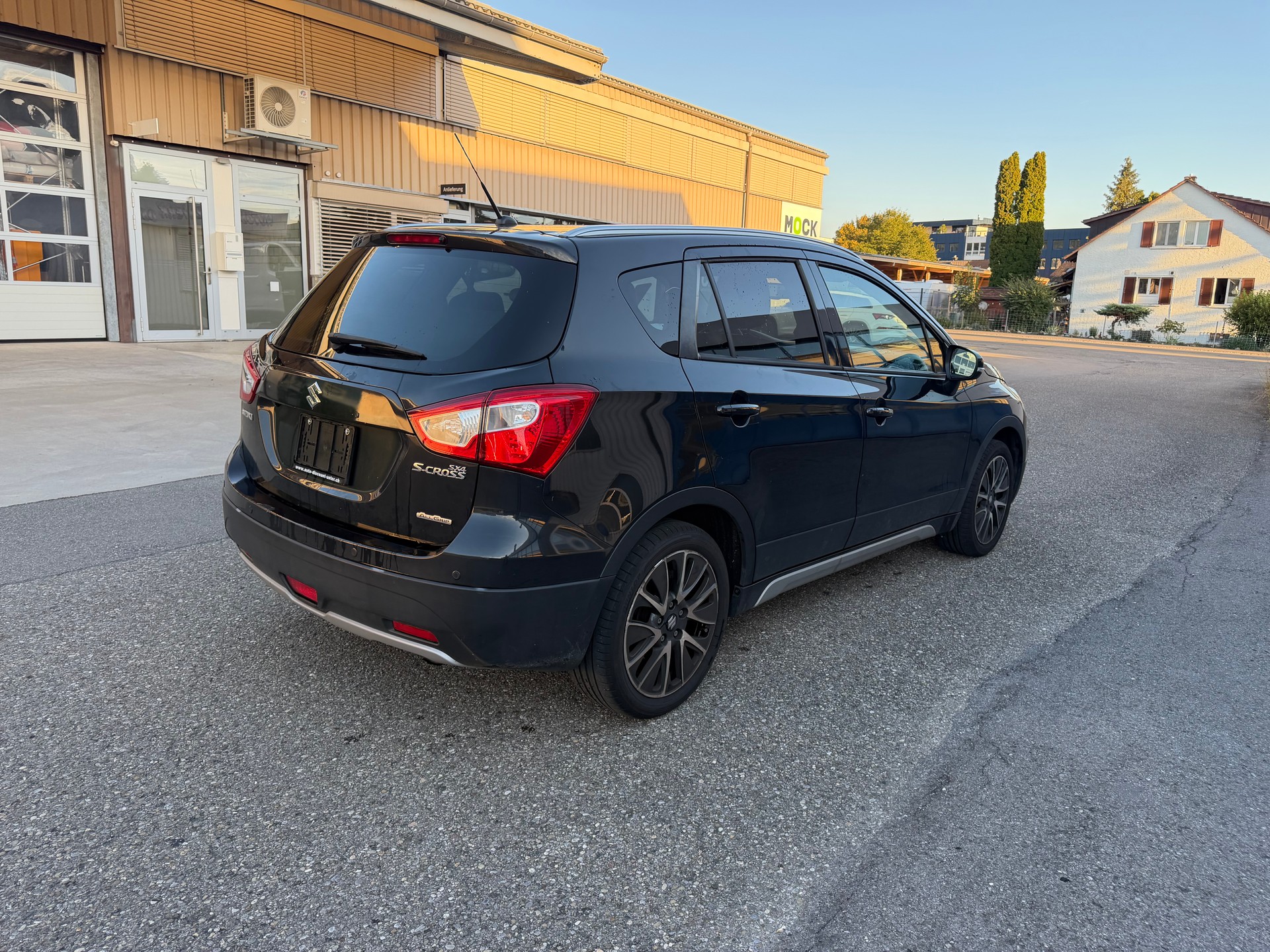 SUZUKI SX4 S-Cross 1.6 16V Compact Top 4WD CVT7-image-3