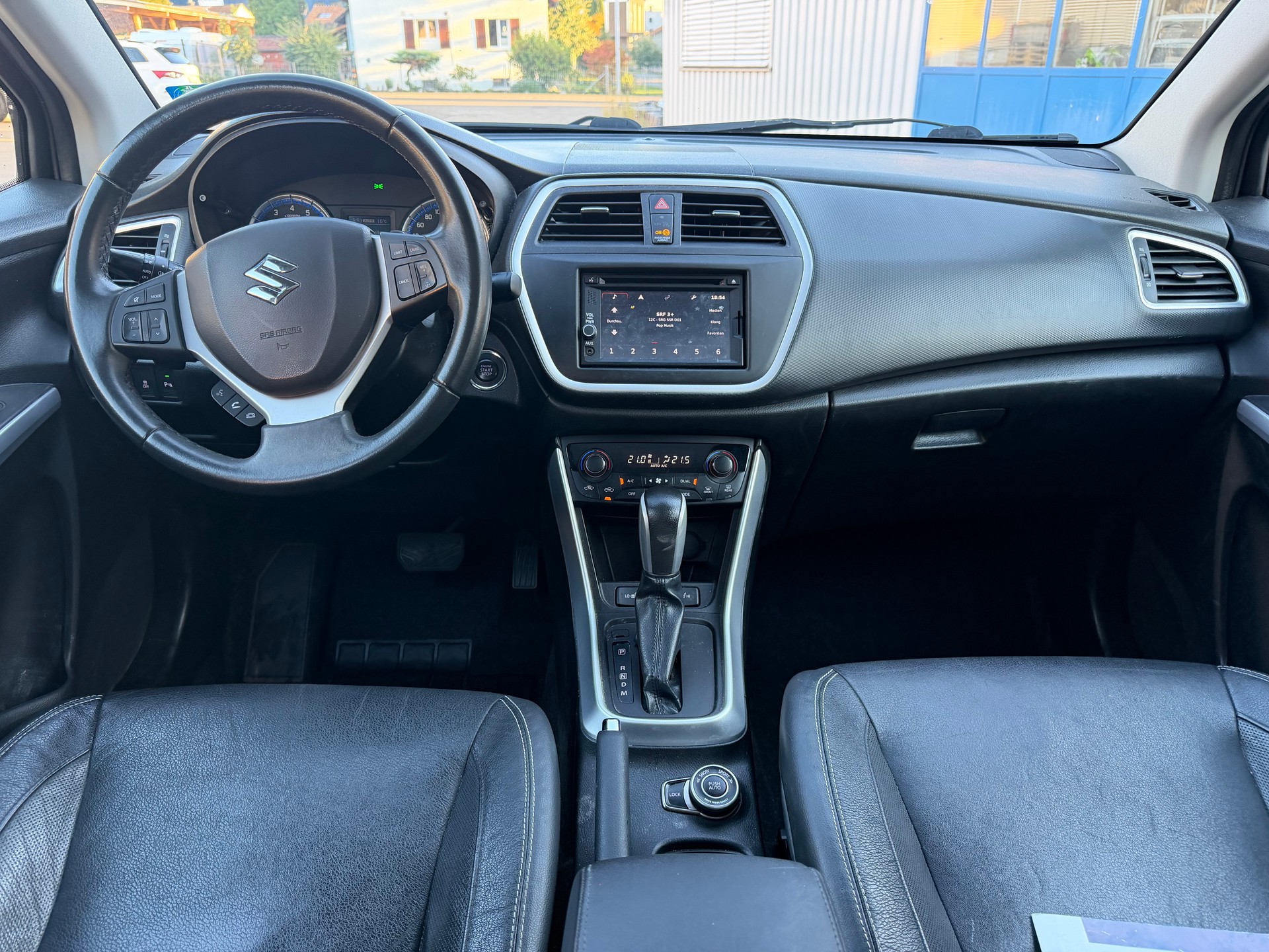 SUZUKI SX4 S-Cross 1.6 16V Compact Top 4WD CVT7-image-5