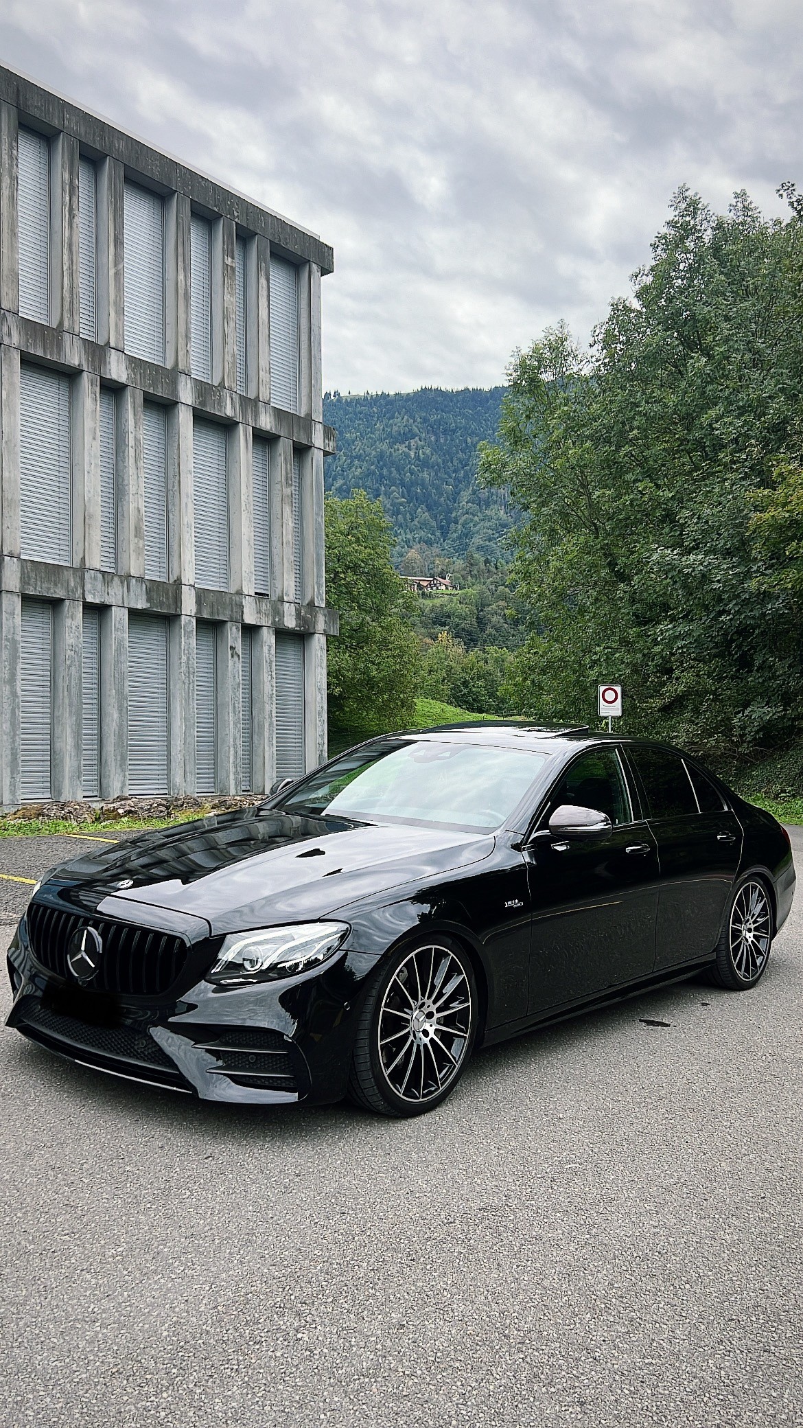 MERCEDES-BENZ E 53 AMG-image-1