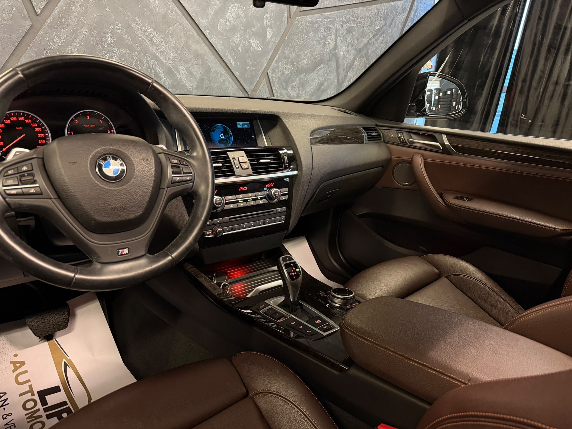 BMW X3 xDrive 30d Steptronic M-Sportpaket-image-12