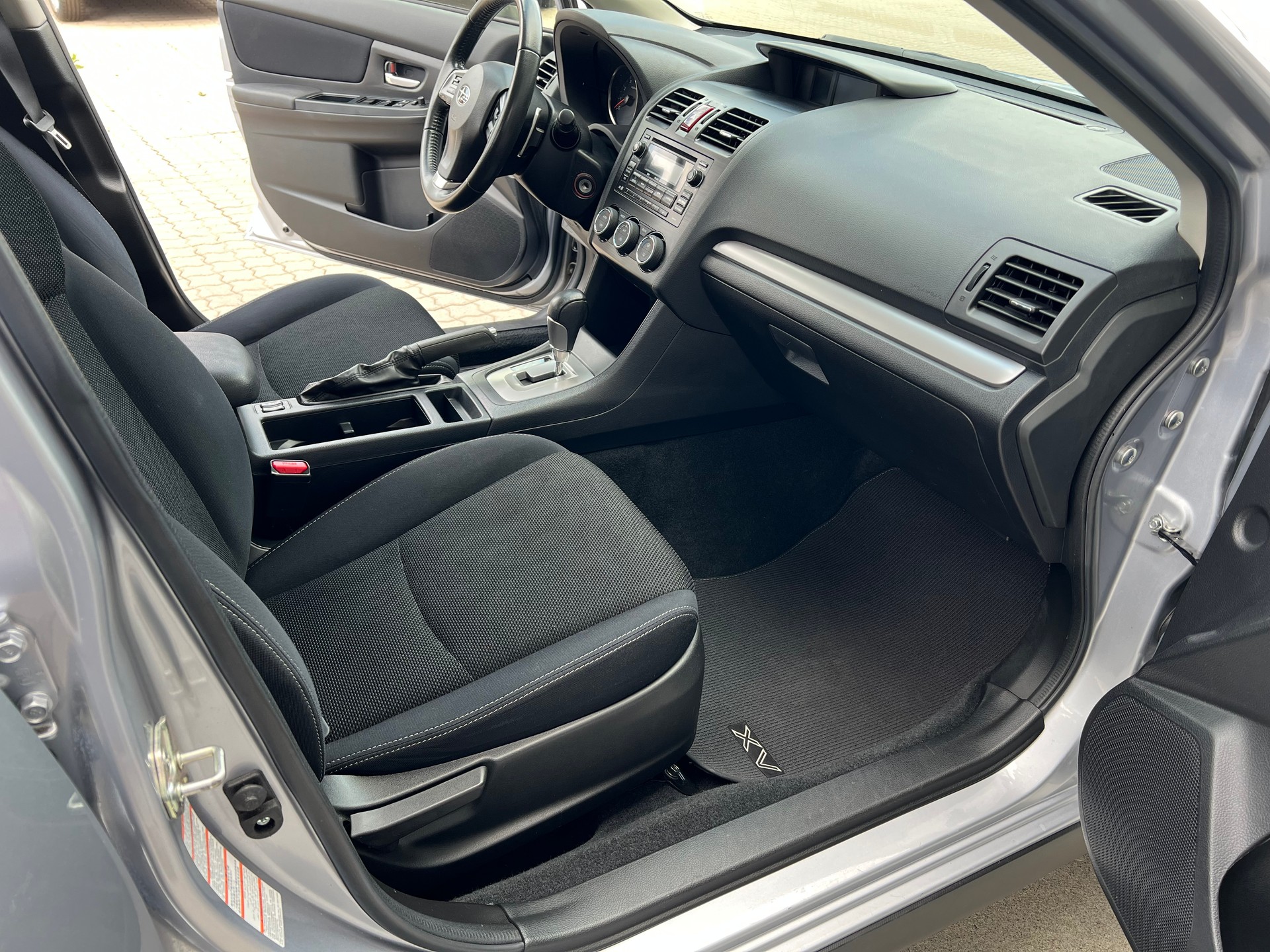 SUBARU XV 2.0 Swiss Two AWD CVT-image-2