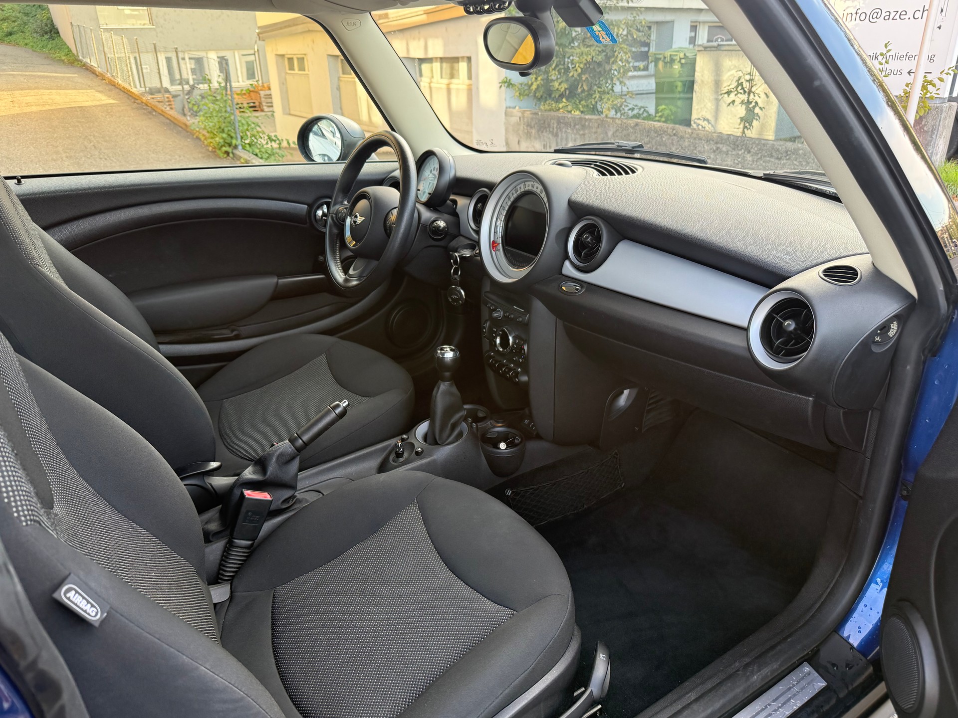 MINI One-image-7