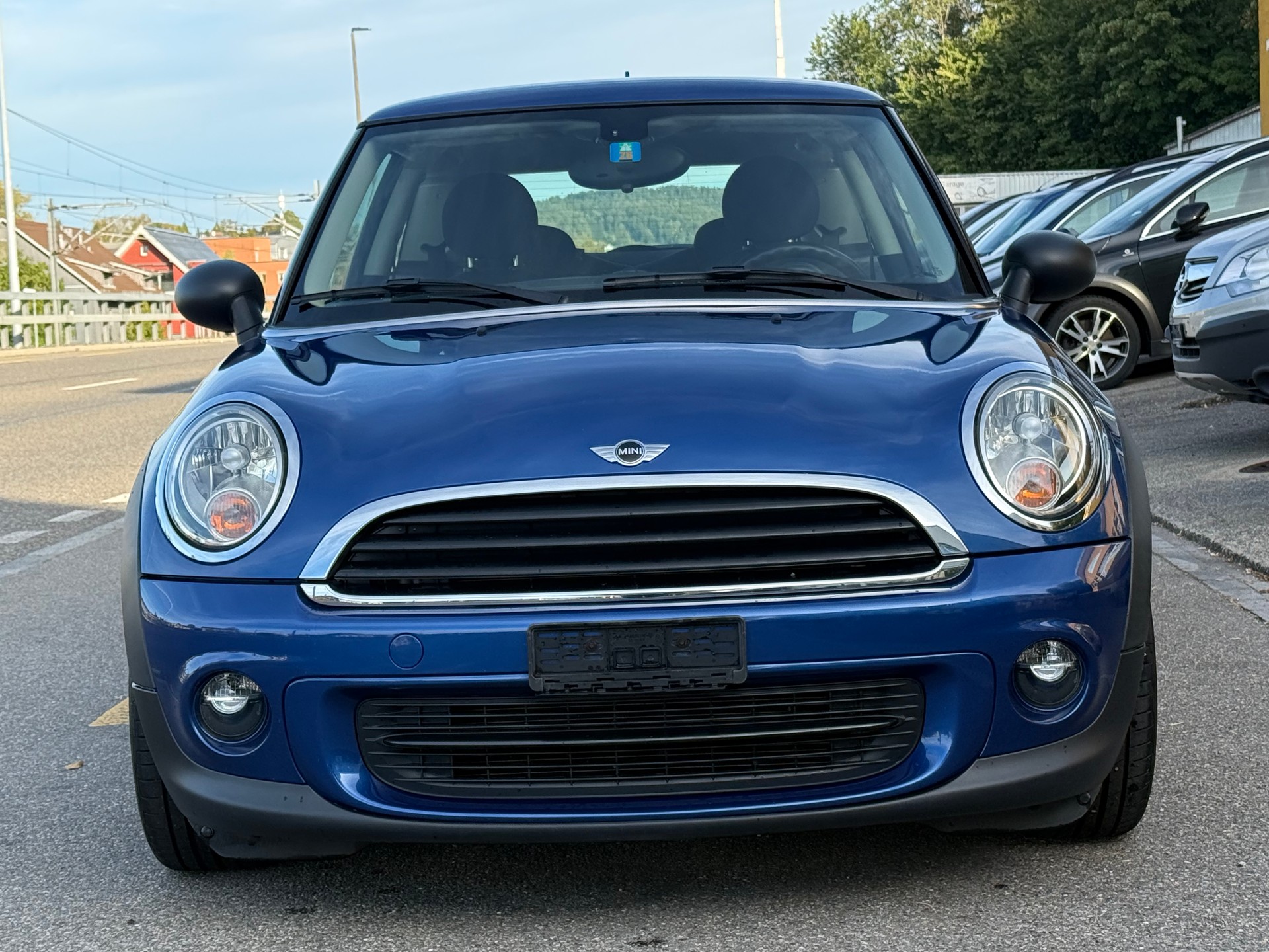 MINI One-image-2