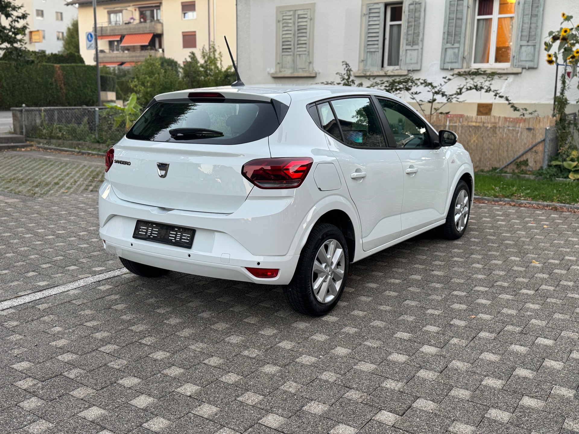 DACIA Sandero TCe 90 Expression CVT-image-4