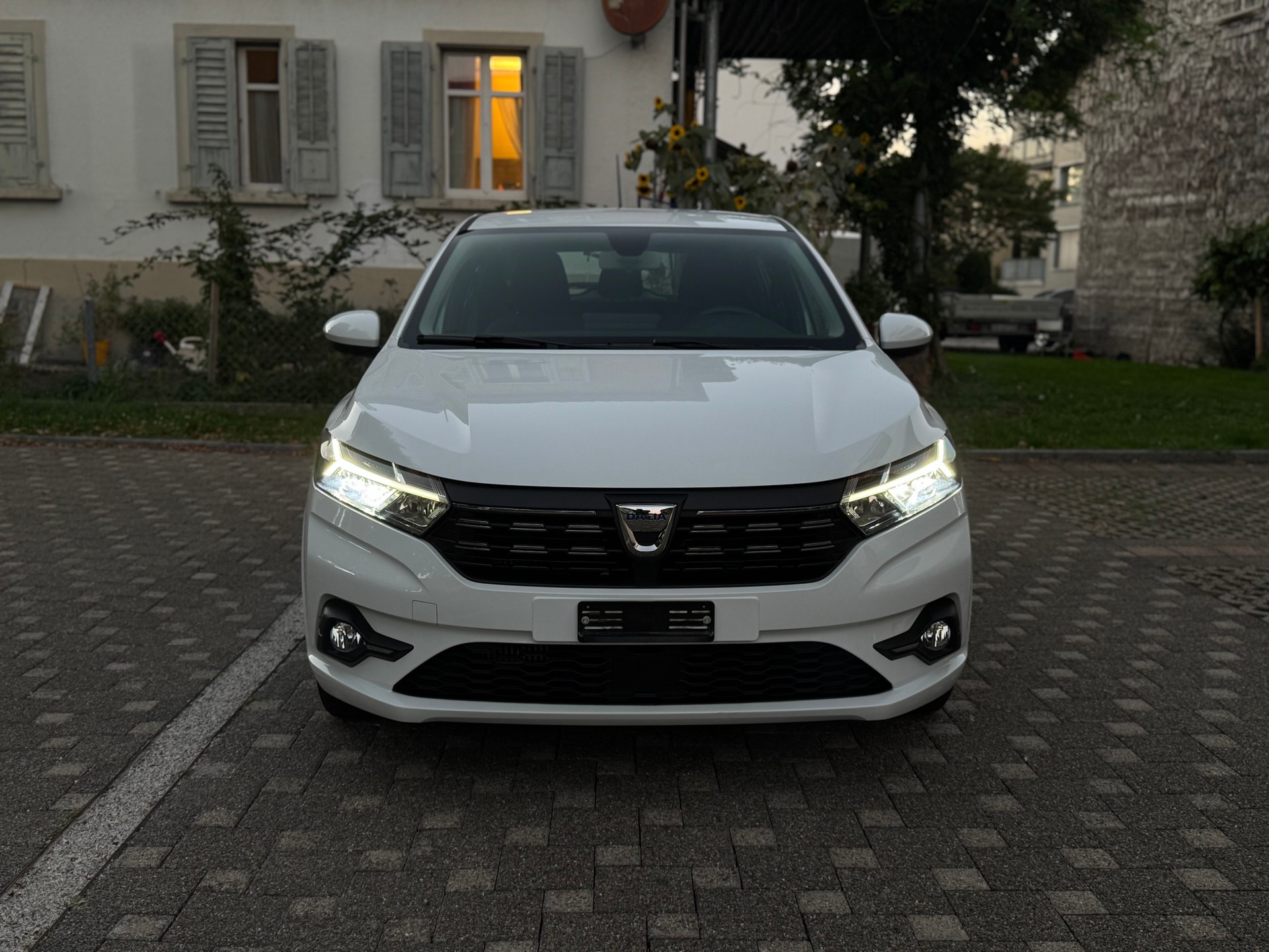 DACIA Sandero TCe 90 Expression CVT-image-1