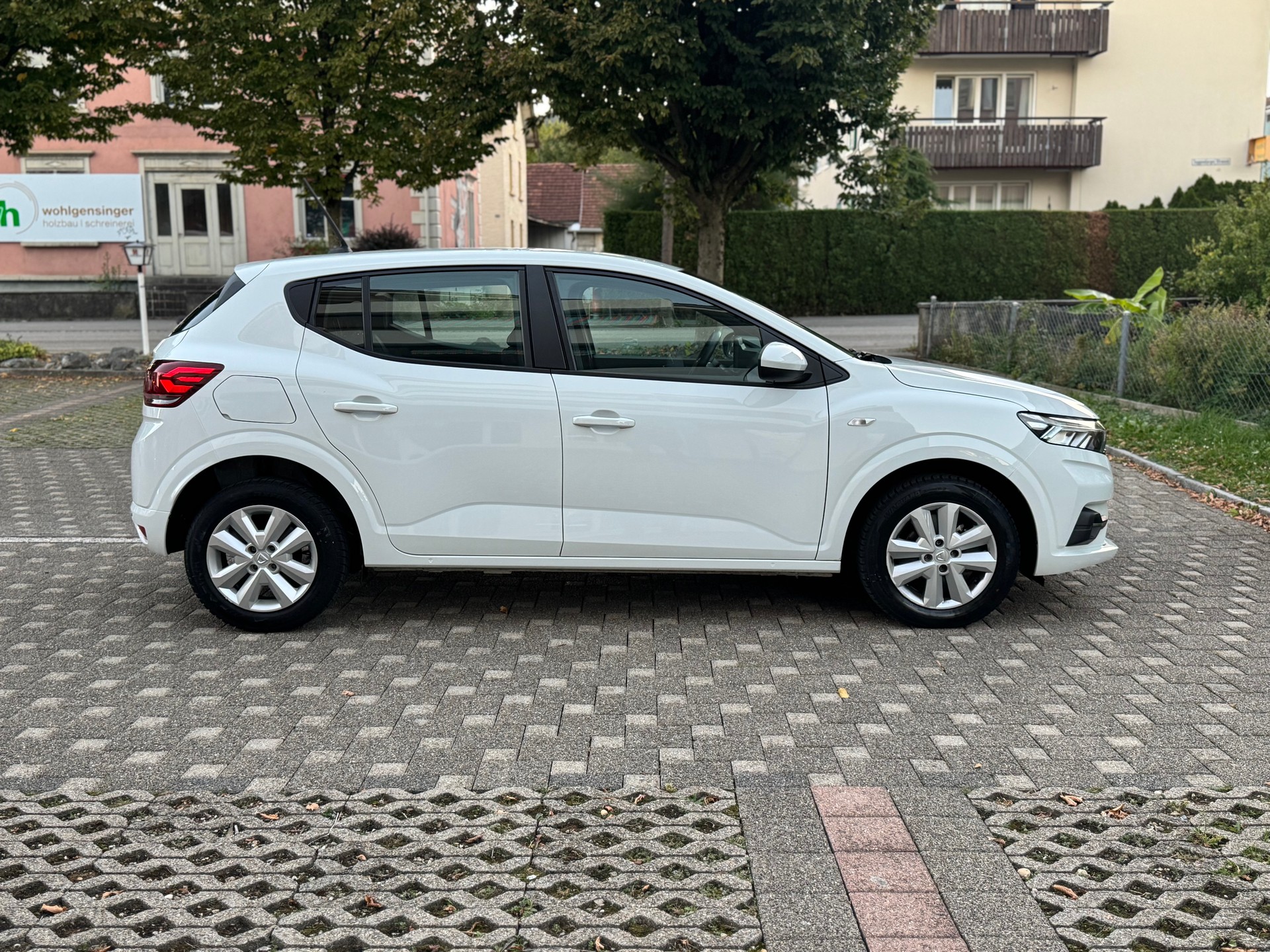 DACIA Sandero TCe 90 Expression CVT-image-3