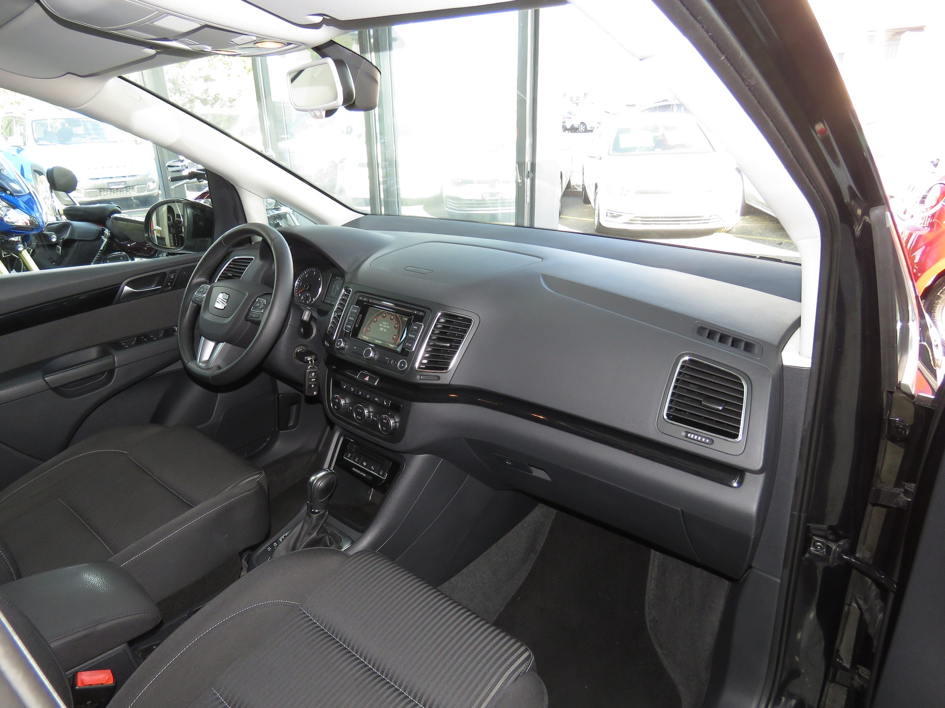 SEAT Alhambra 2.0 TDI Style Viva DSG (7-Plätzer, AHK 2.2 t, Automat)-image-11