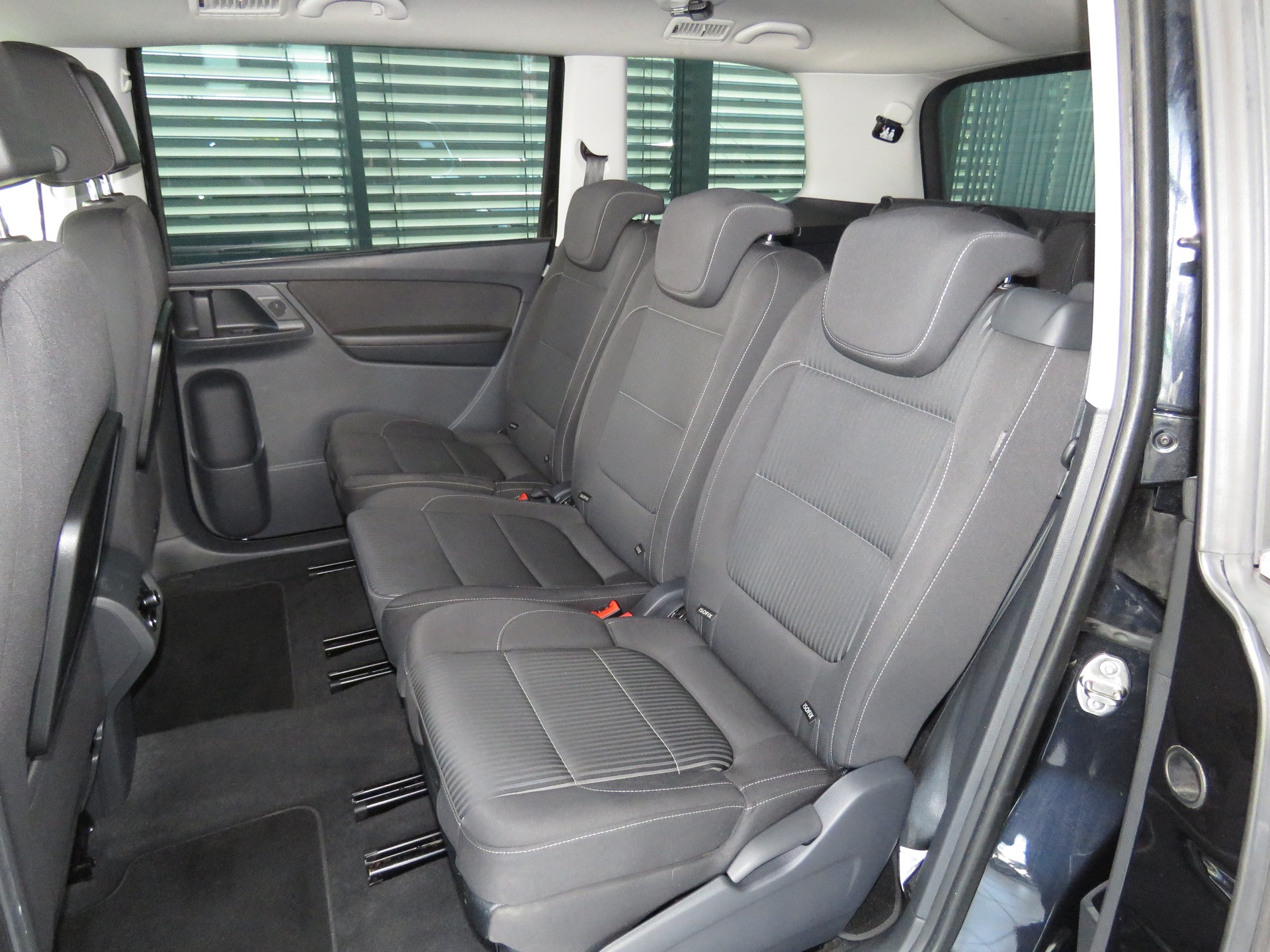 SEAT Alhambra 2.0 TDI Style Viva DSG (7-Plätzer, AHK 2.2 t, Automat)-image-8