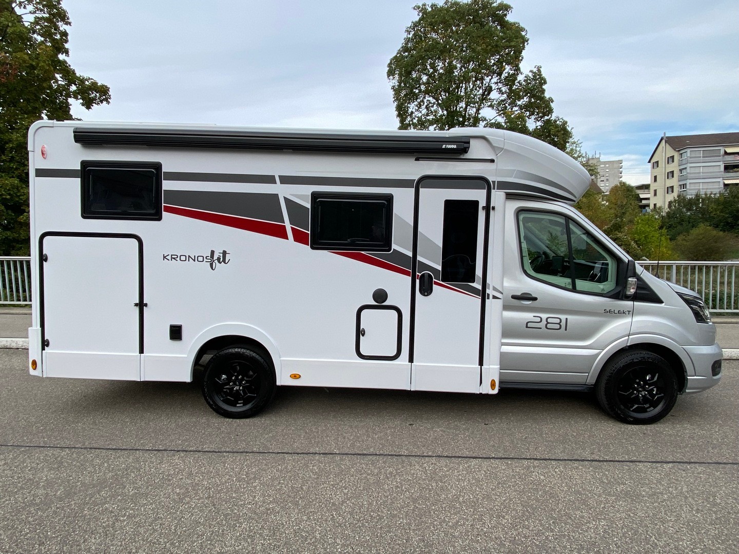 ROLLER TEAM Kronos Fit 281 P, Ford Transit 2.0TDCi 165PS Automat-showroom-element-1