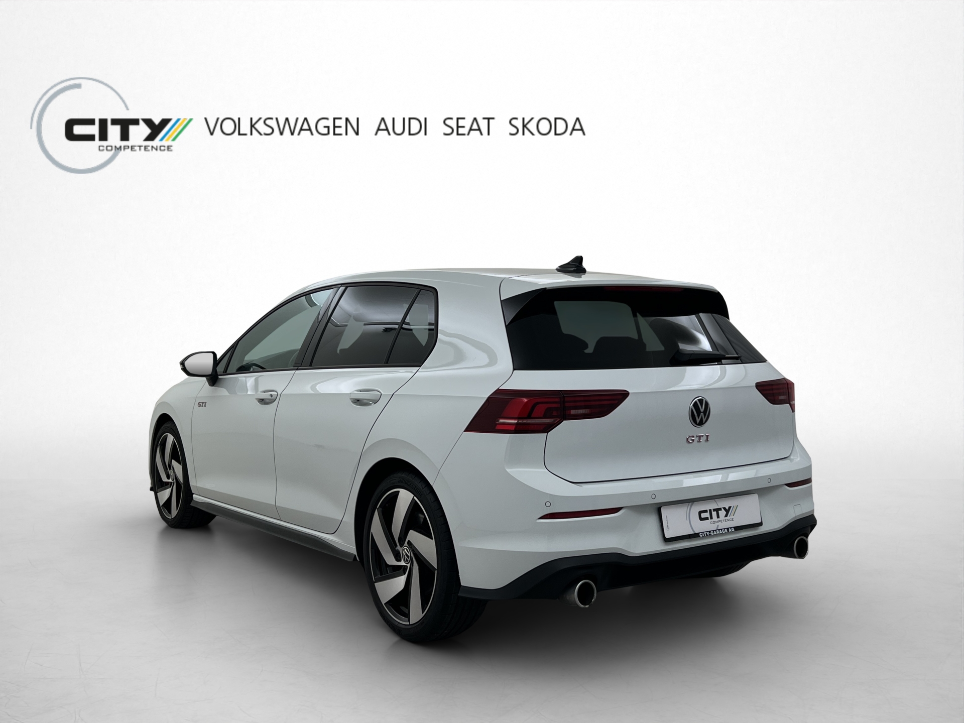 VW Golf 8 2.0 TSI GTI DSG-image-1