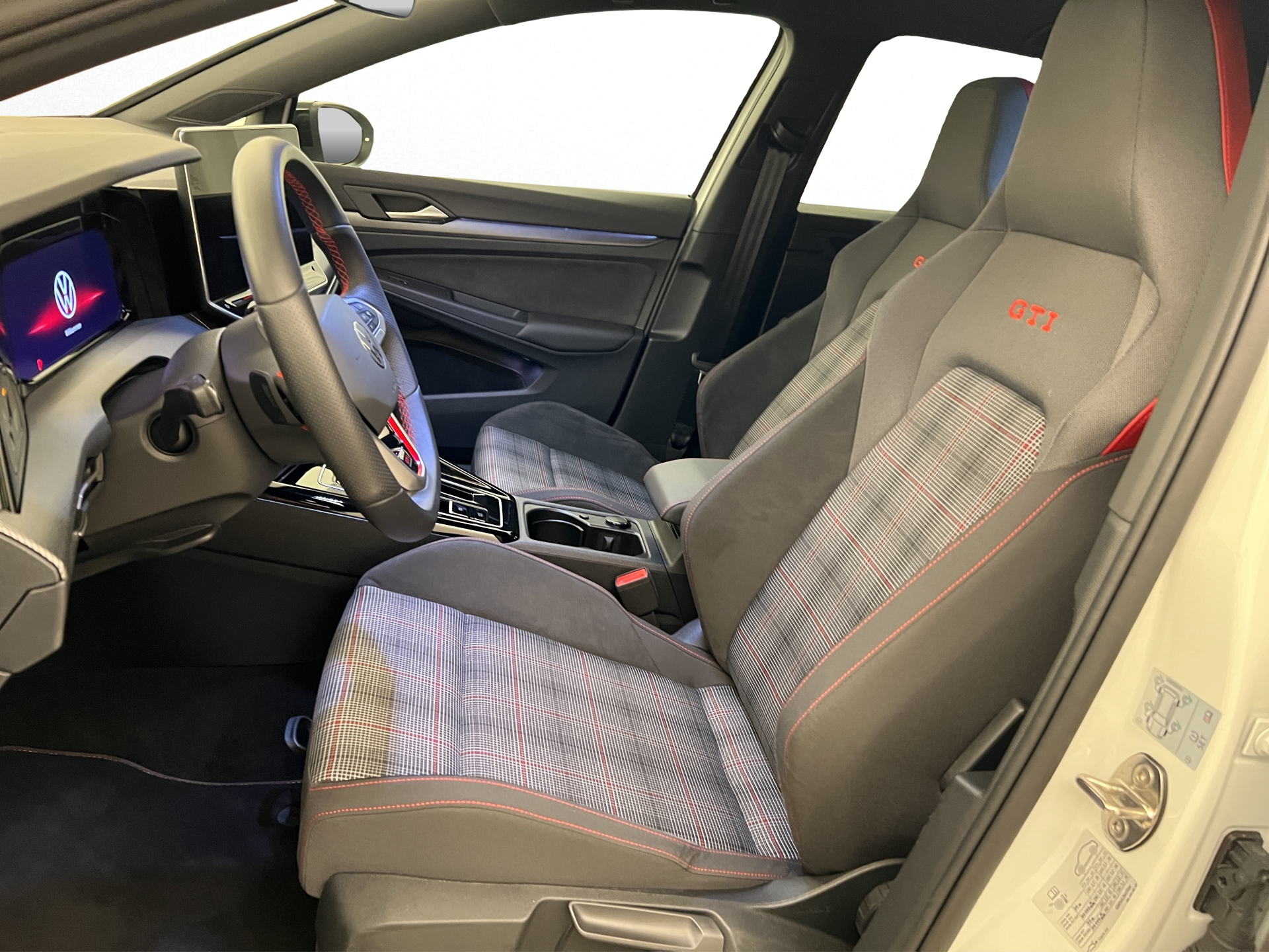VW Golf 8 2.0 TSI GTI DSG-image-4
