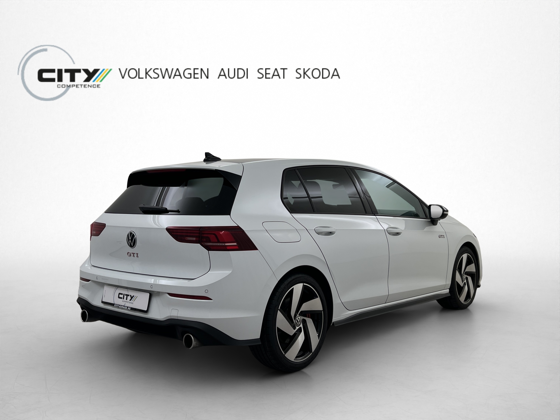 VW Golf 8 2.0 TSI GTI DSG-image-2