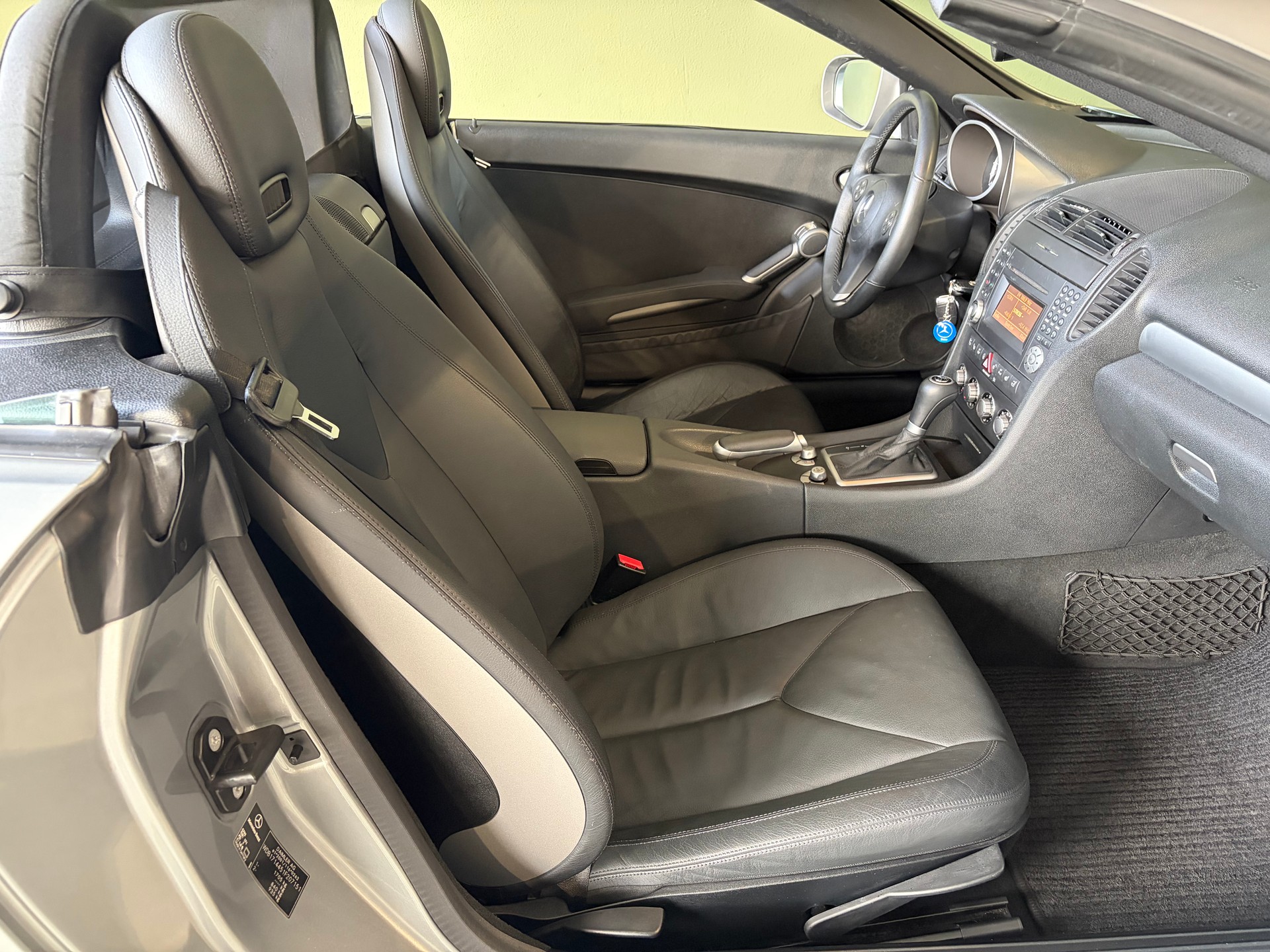 MERCEDES-BENZ SLK 200 Kompressor Automatic *CH-Fahrzeug*Ab MFK*-image-13