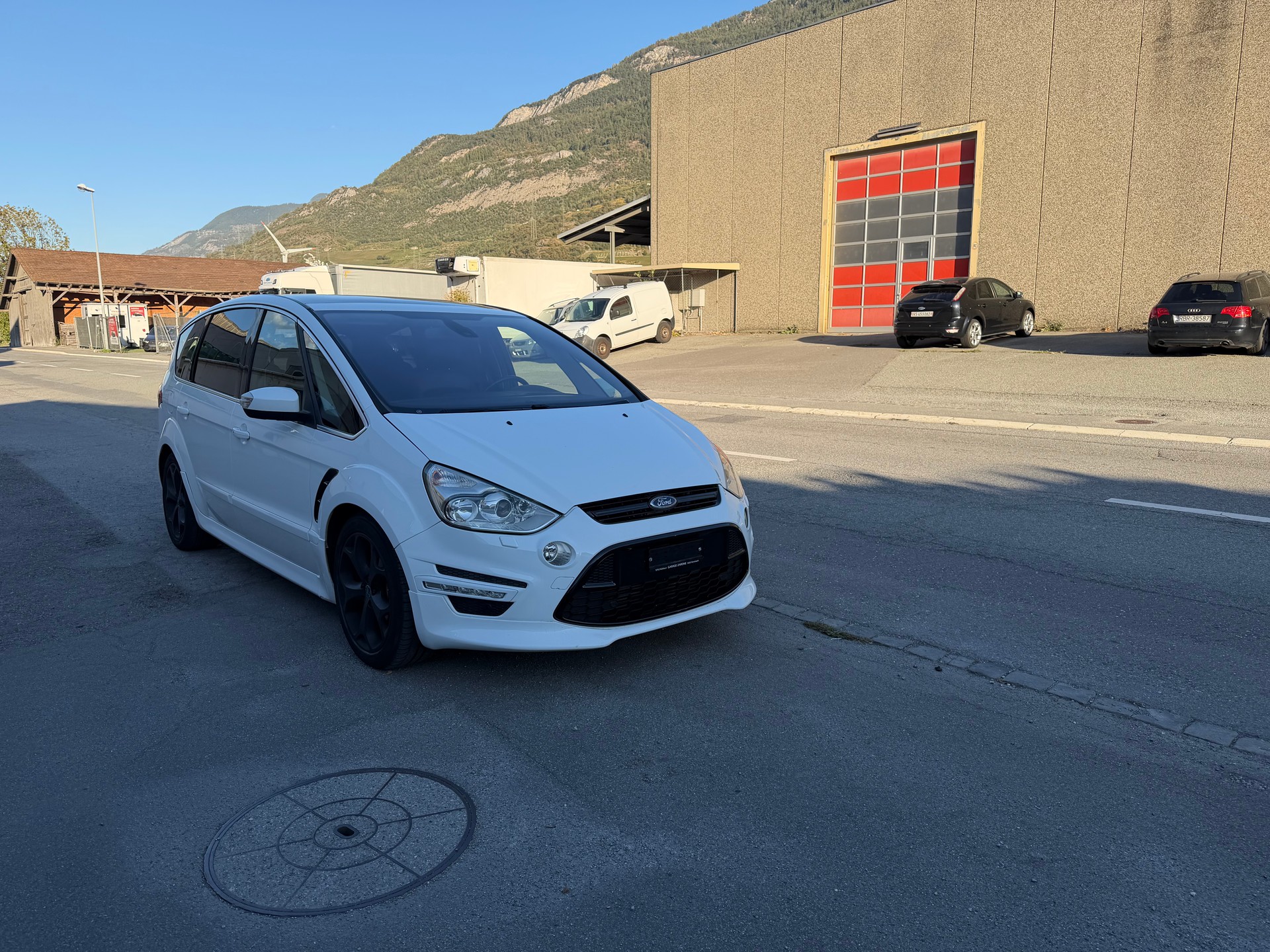 FORD S-Max 2.0 SCTi TitaniumS PowerShift-image-7