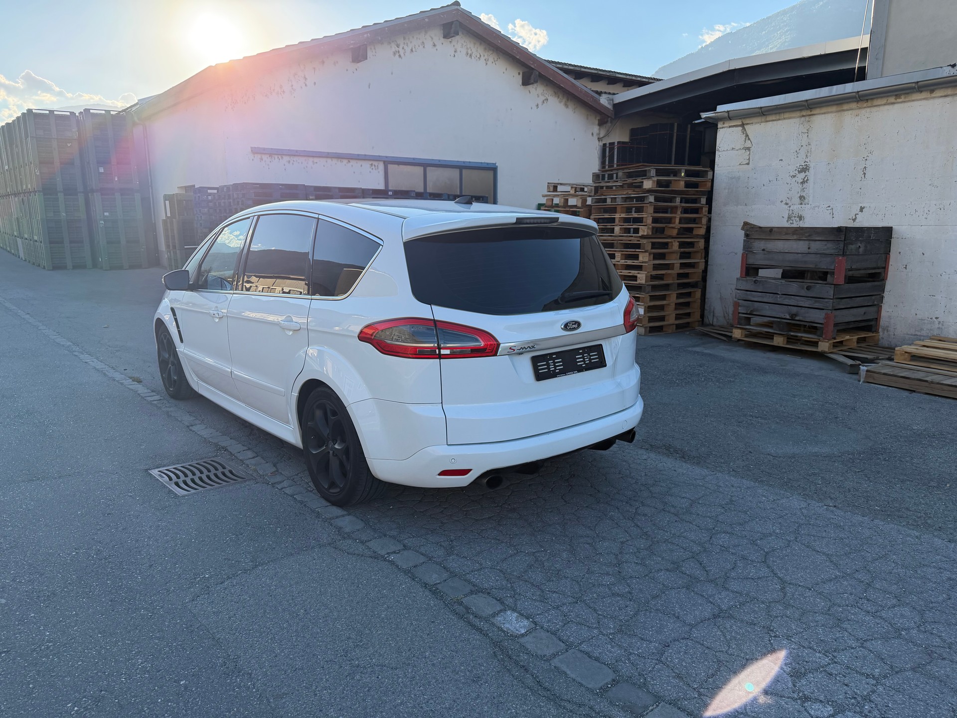 FORD S-Max 2.0 SCTi TitaniumS PowerShift-image-10