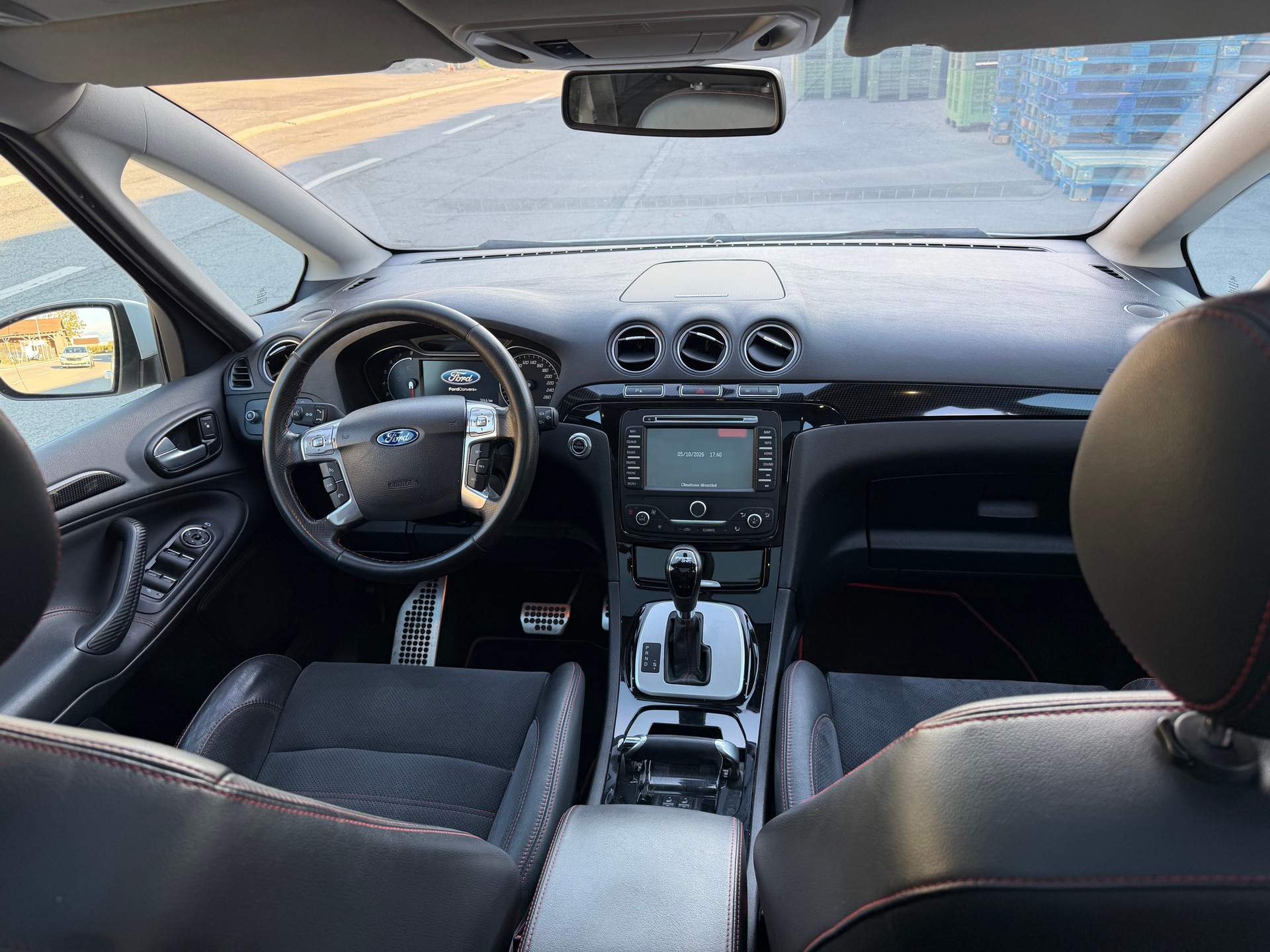 FORD S-Max 2.0 SCTi TitaniumS PowerShift-image-1