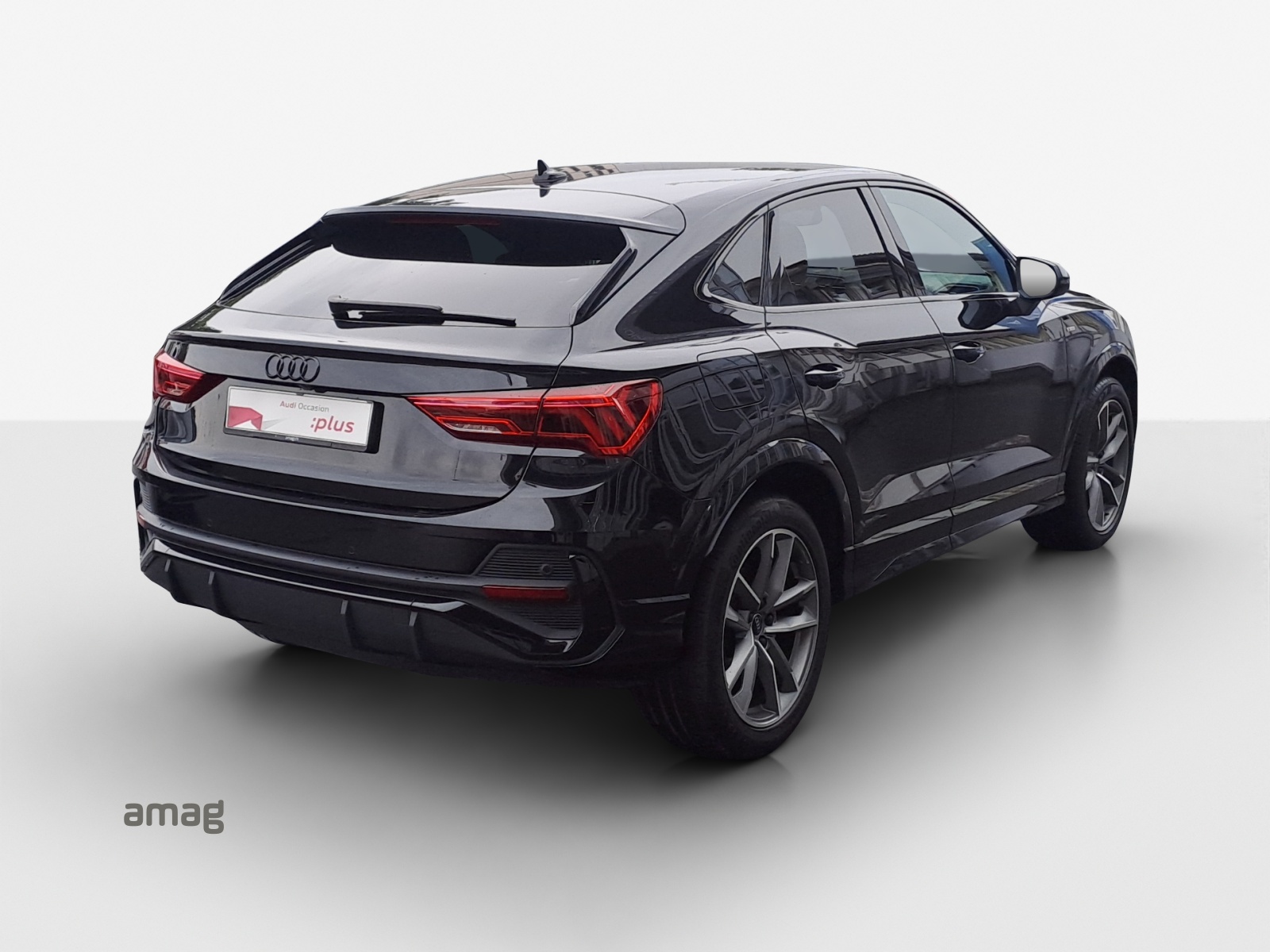AUDI Q3 Sportback 35 TFSI S line Attraction S-tronic-image-4