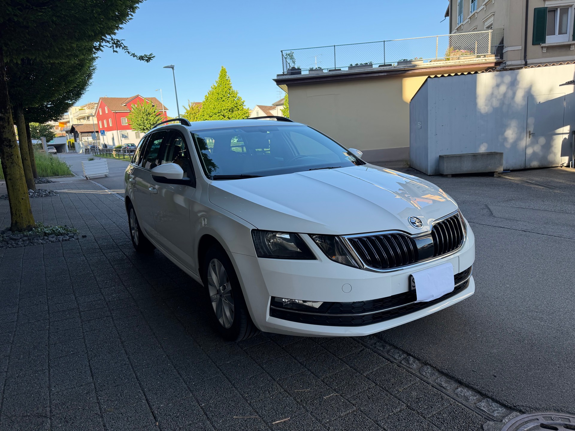 SKODA 2.0 TDI 150 Ambition 4x4 DSG-image-2