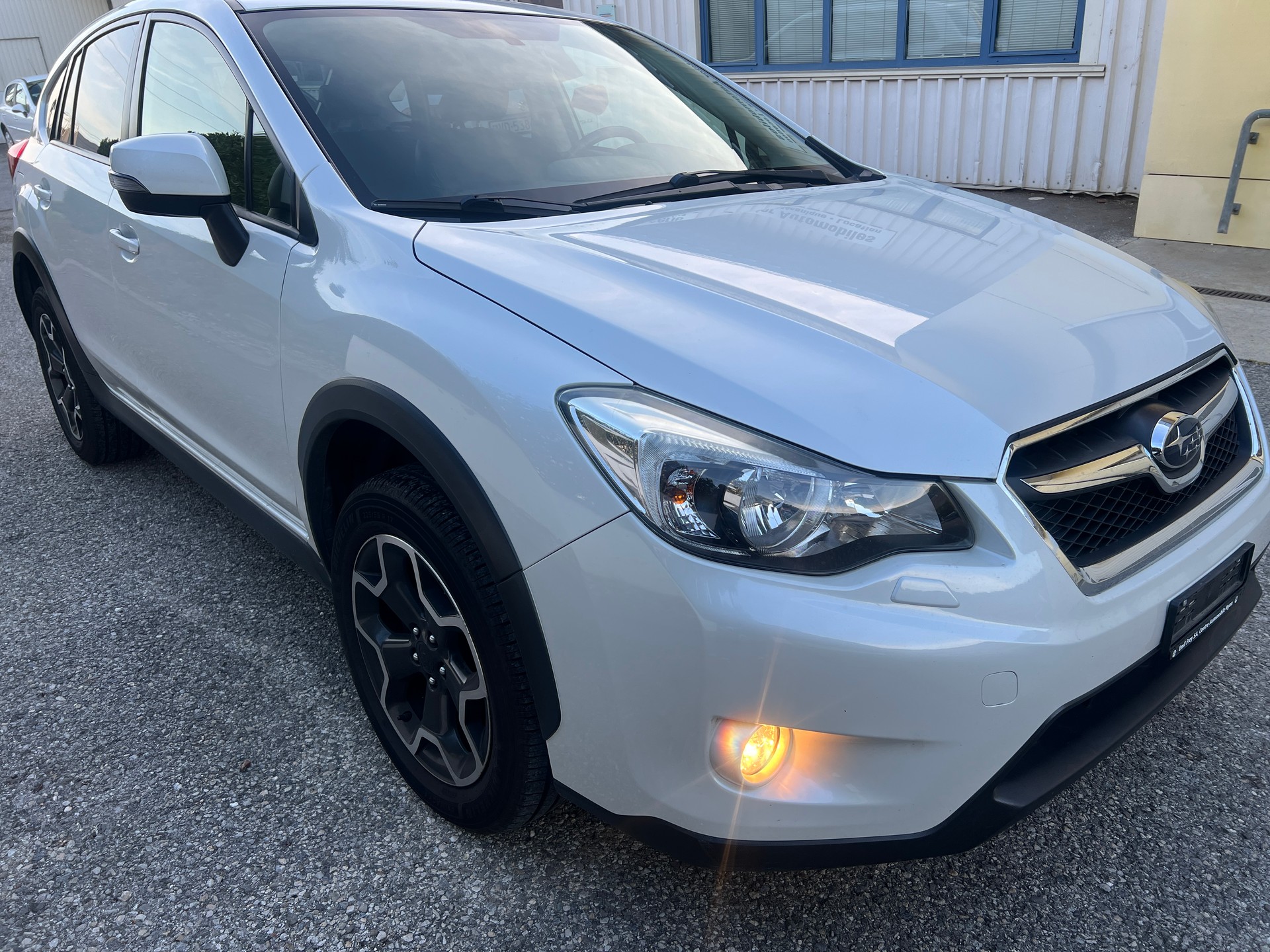 SUBARU XV 2.0 Swiss Three AWD-image-2