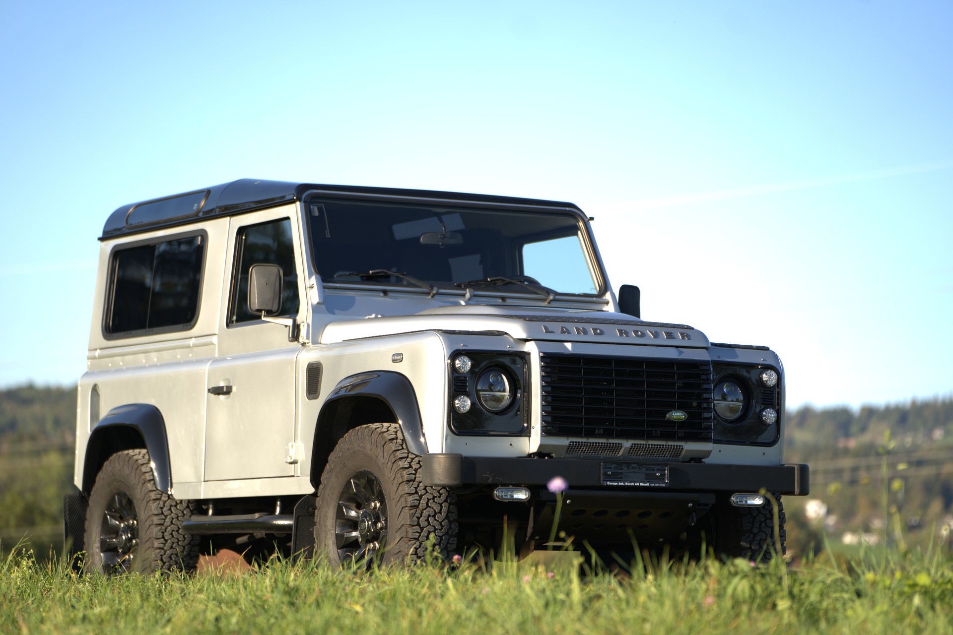 LAND ROVER Defender 90 SW 2.4Tdc-image-1