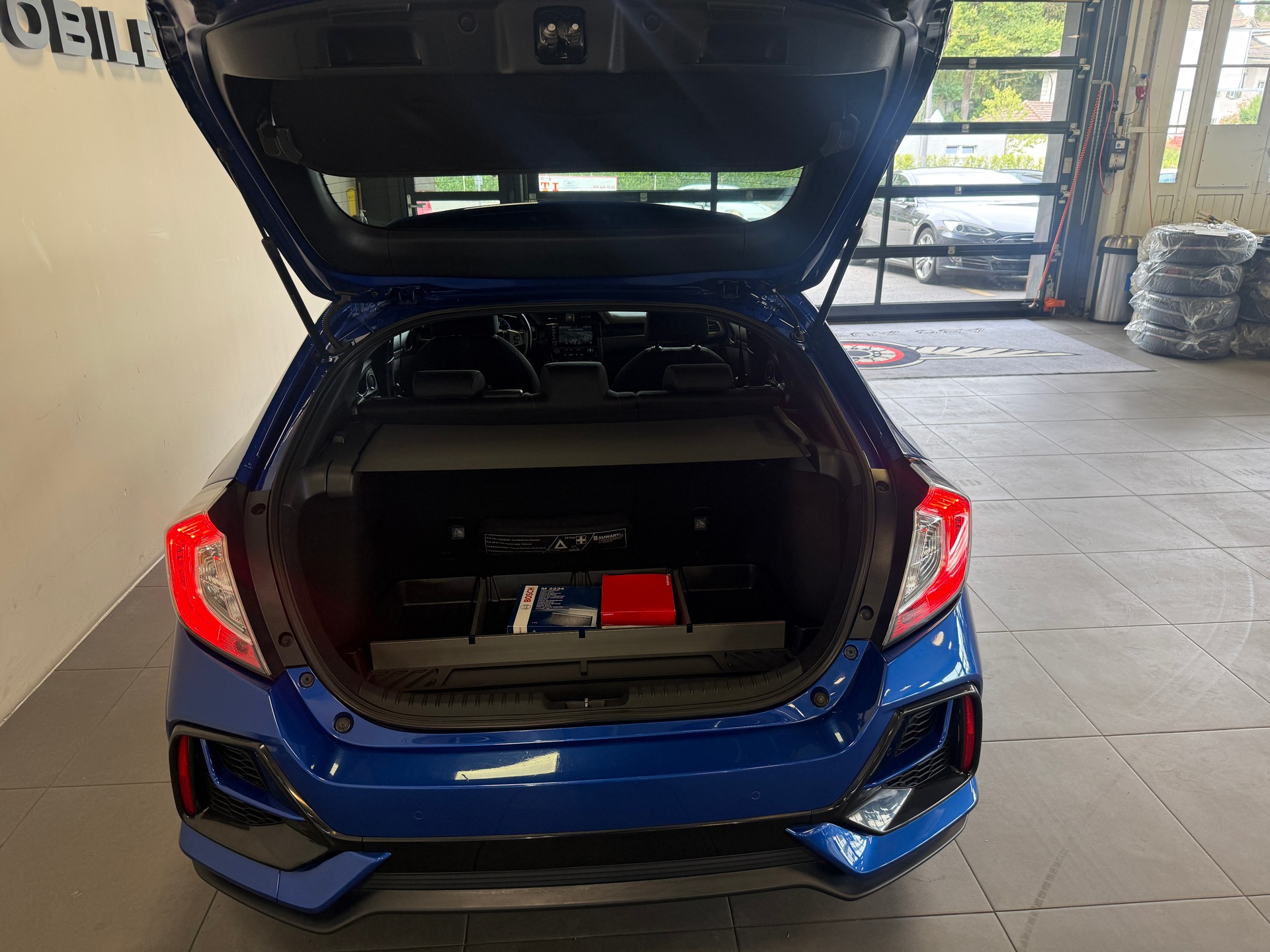 HONDA Civic 1.0 VTEC Elegance CVT-image-10