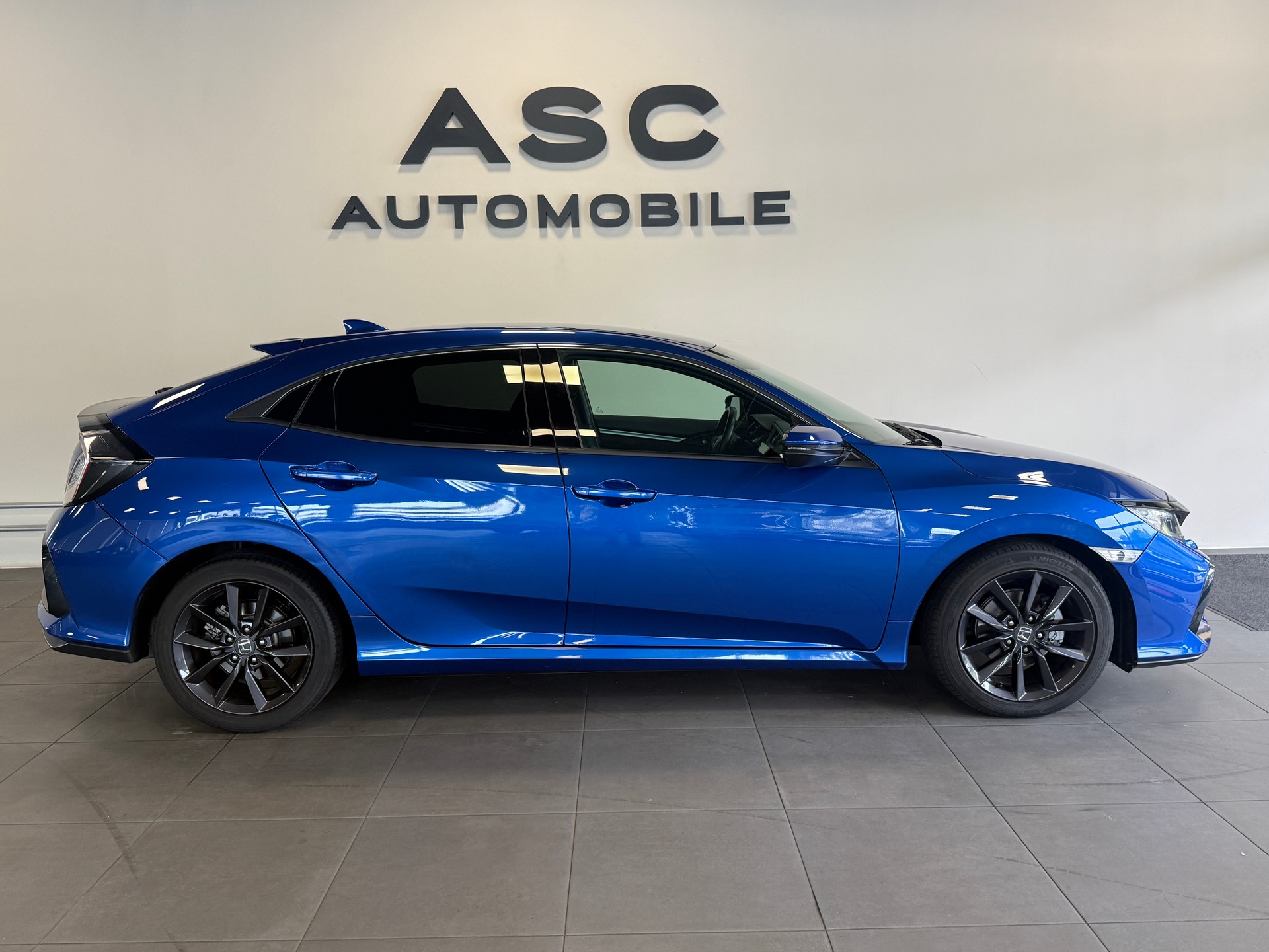 HONDA Civic 1.0 VTEC Elegance CVT-image-2