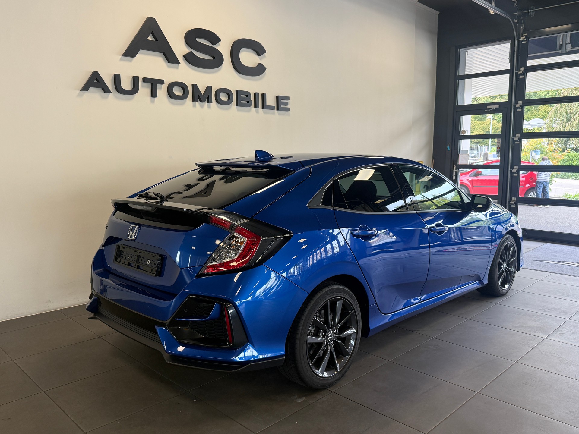 HONDA Civic 1.0 VTEC Elegance CVT-image-3