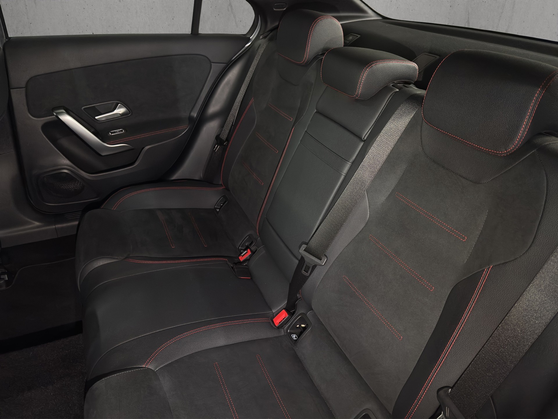 MERCEDES-BENZ A 200 Limousine 7G-DCT Night-Paket "Pano-RF.-Kamera-Multibeam LED"-image-10